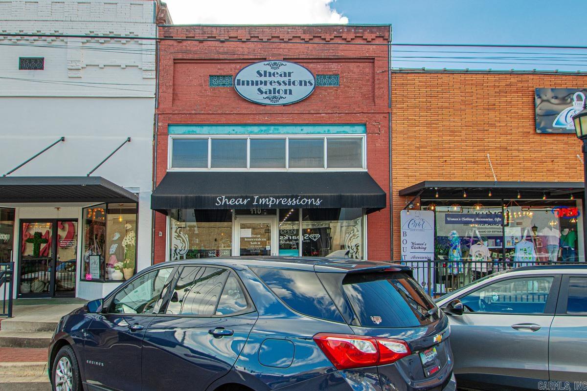 110 N Market  Benton, AR