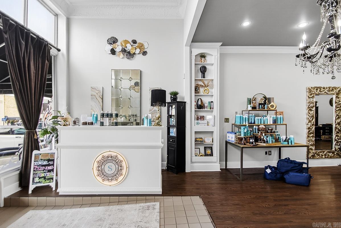 110 N Market  Benton, AR