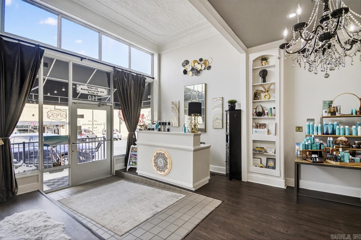 110 N Market  Benton, AR