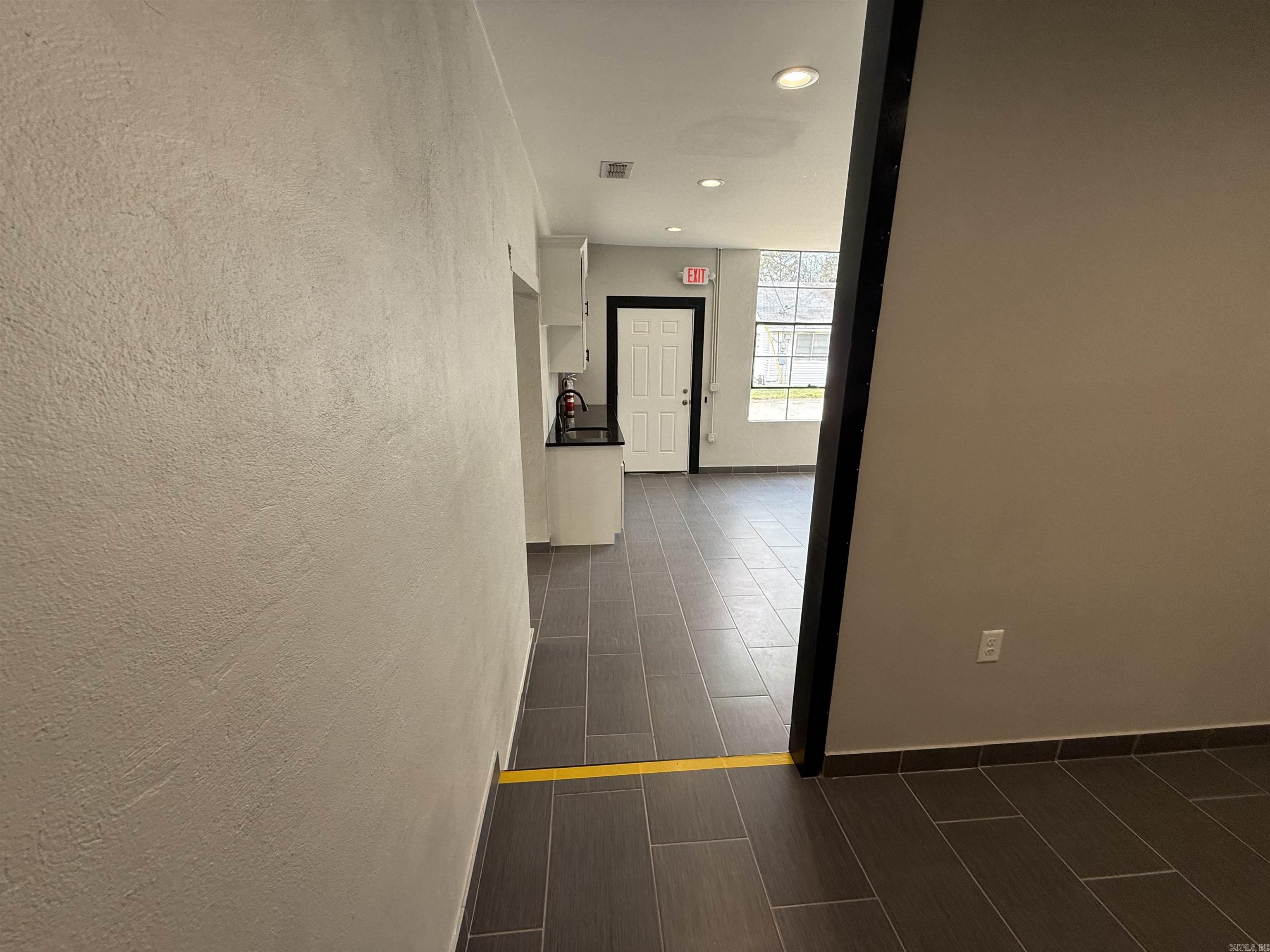 817 W South  Benton, AR