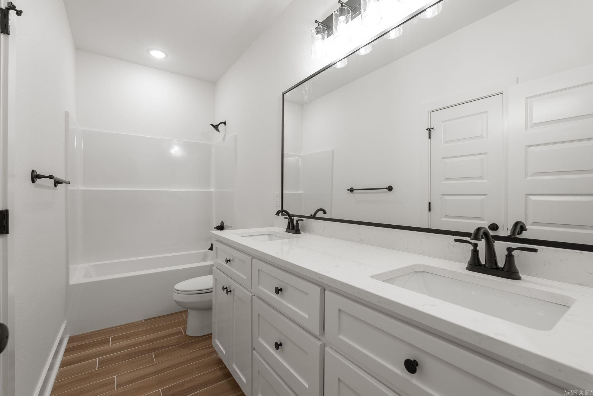 118 Michael  Beebe, AR