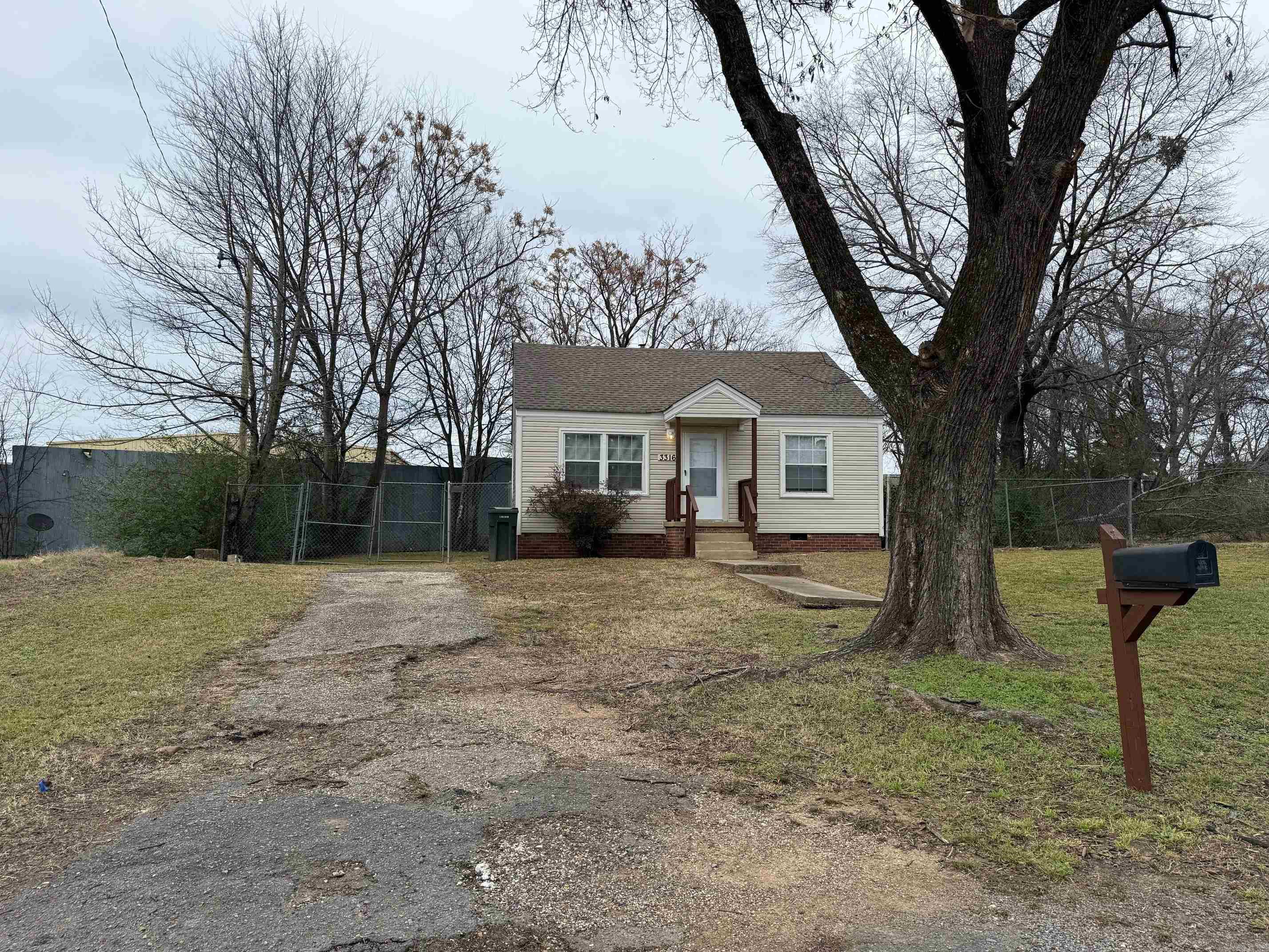 3317 W 27th  Little Rock, AR