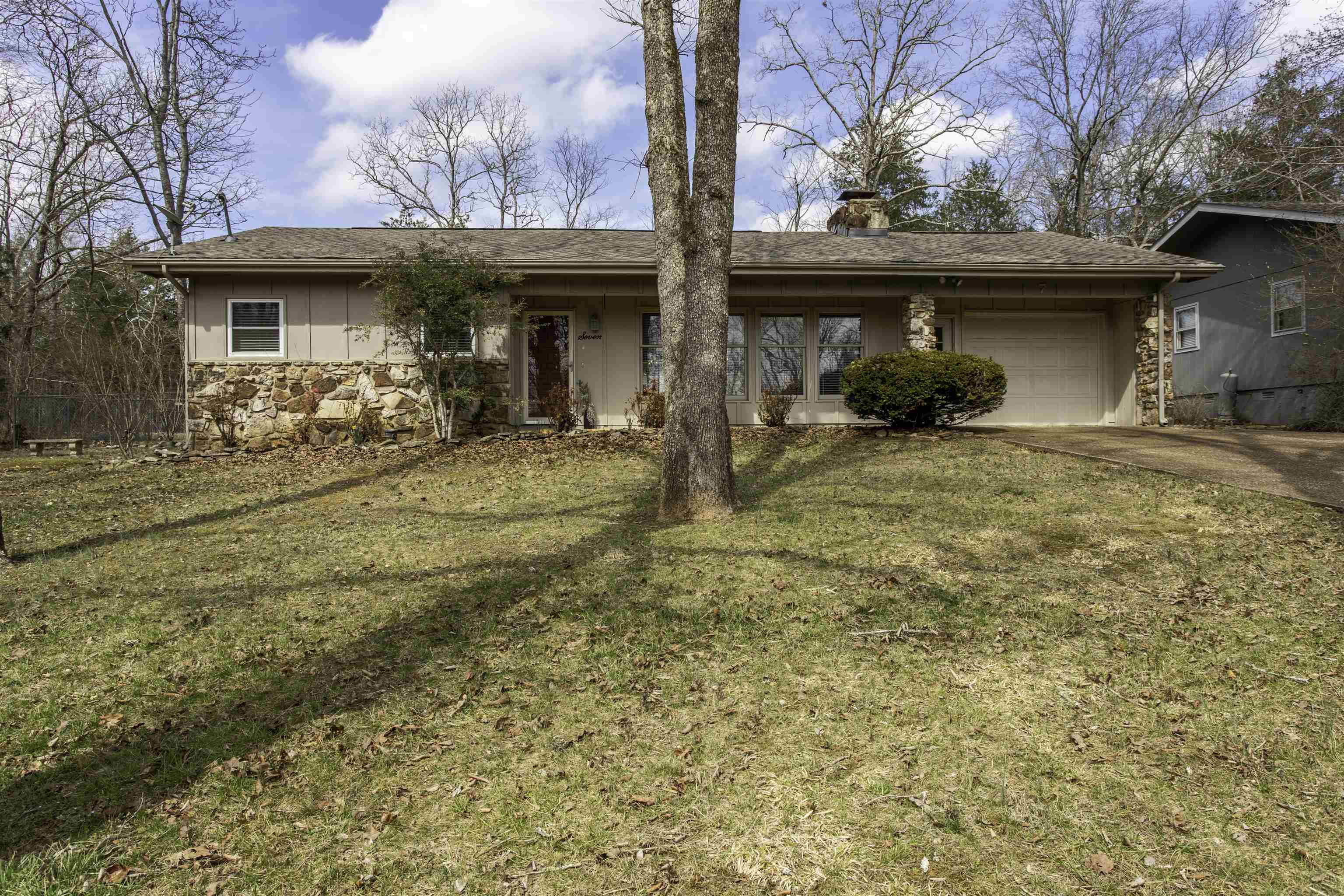 7 Winnebago  Cherokee Village, AR