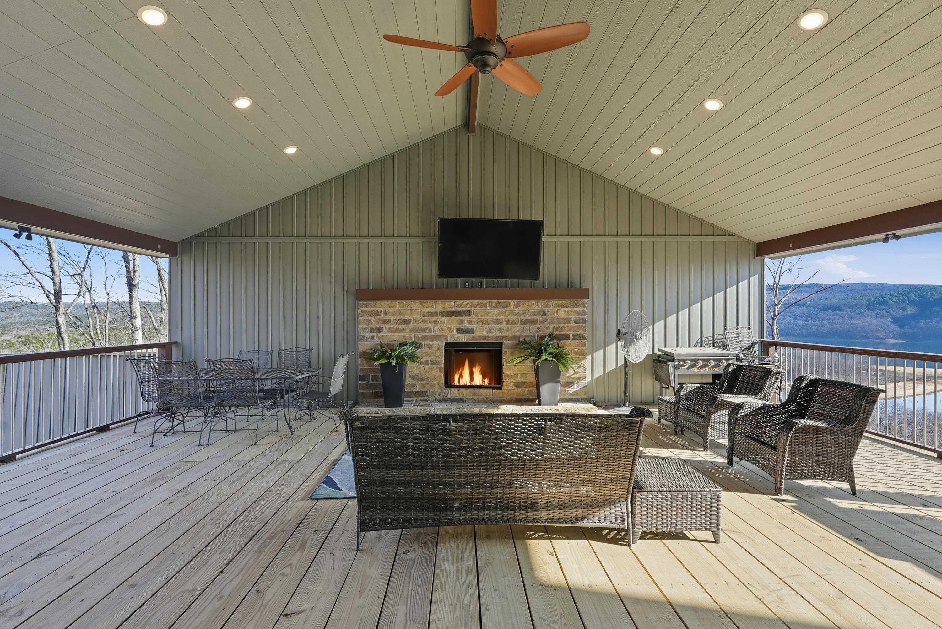 650 Lower Ridge Circle  Edgemont, AR