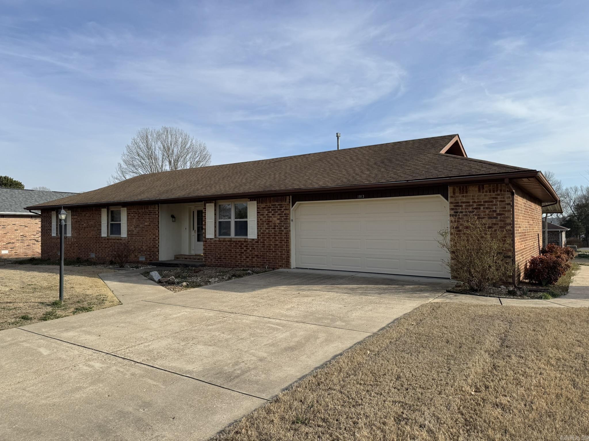 1913 Mimosa  Mountain Home, AR