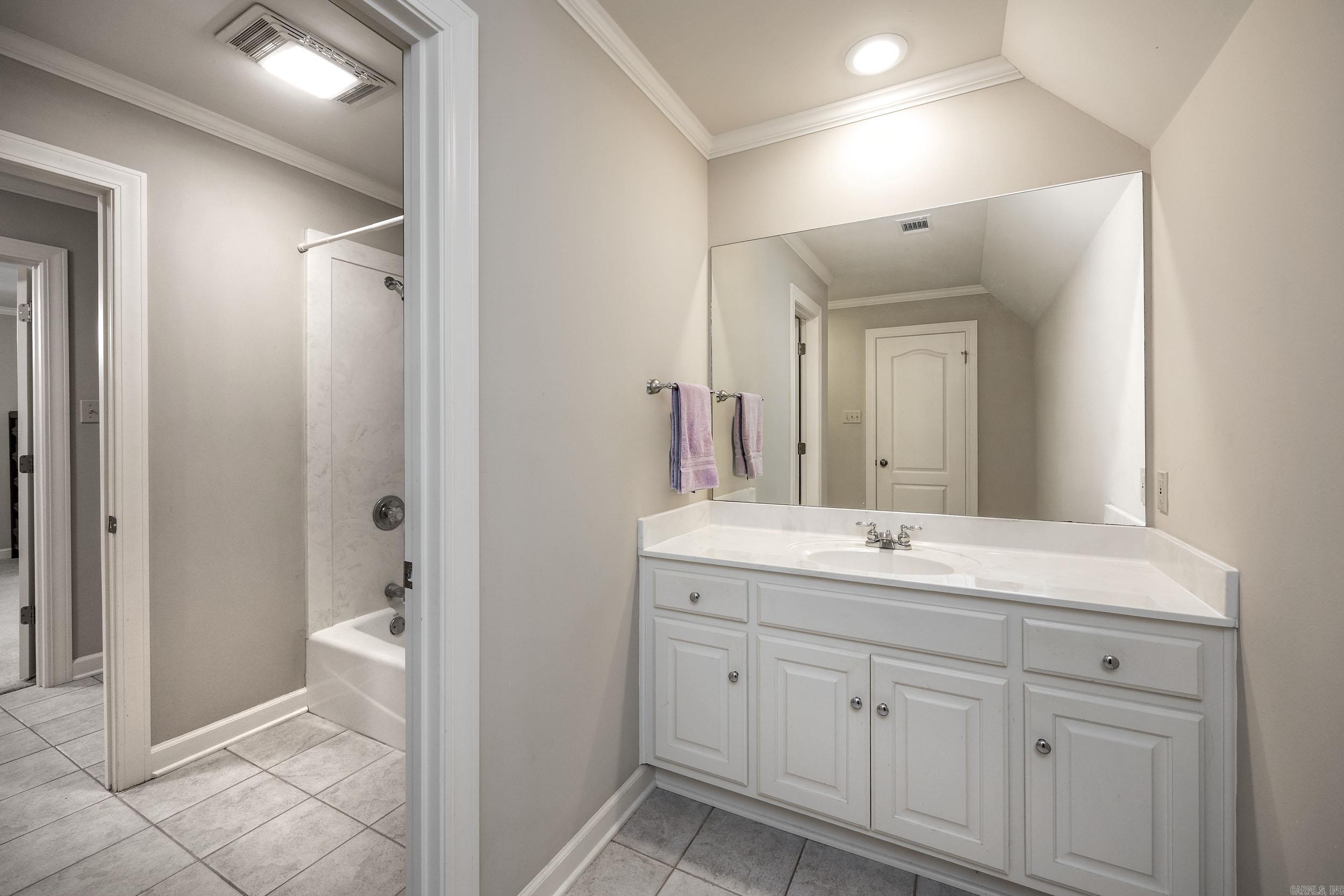 6 Frecourt Lane Little Rock, AR 72223