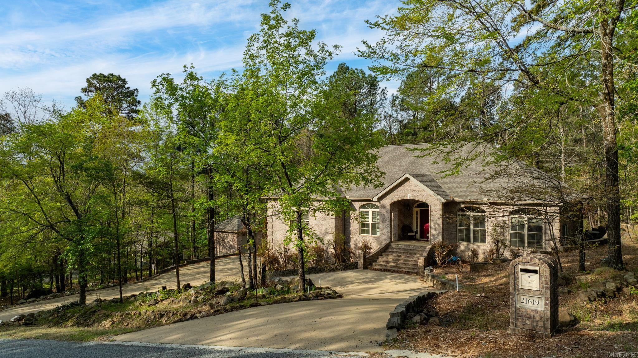21619 Twin Bluff Loop