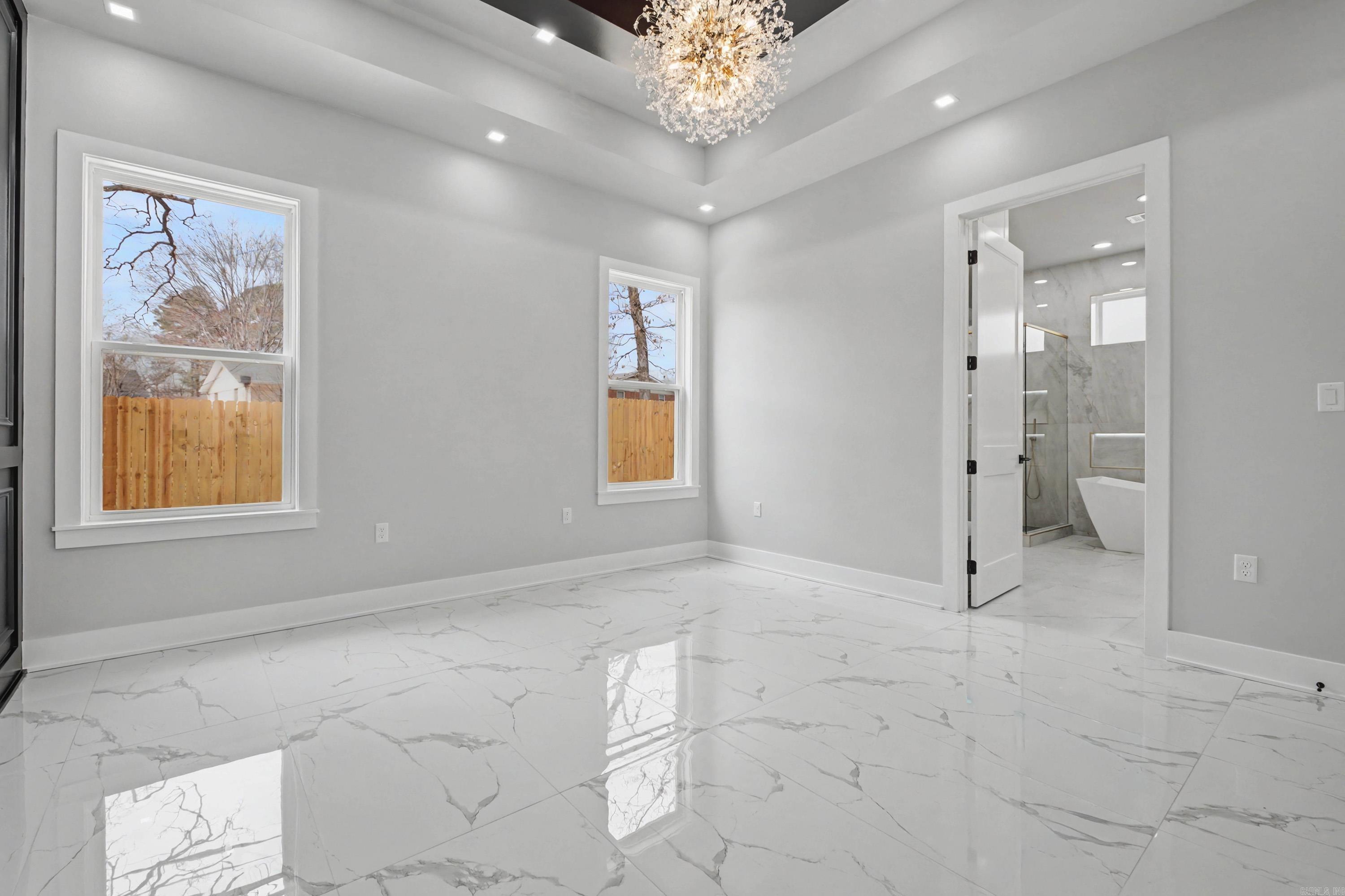 9 OAK GLEN  Little Rock, AR