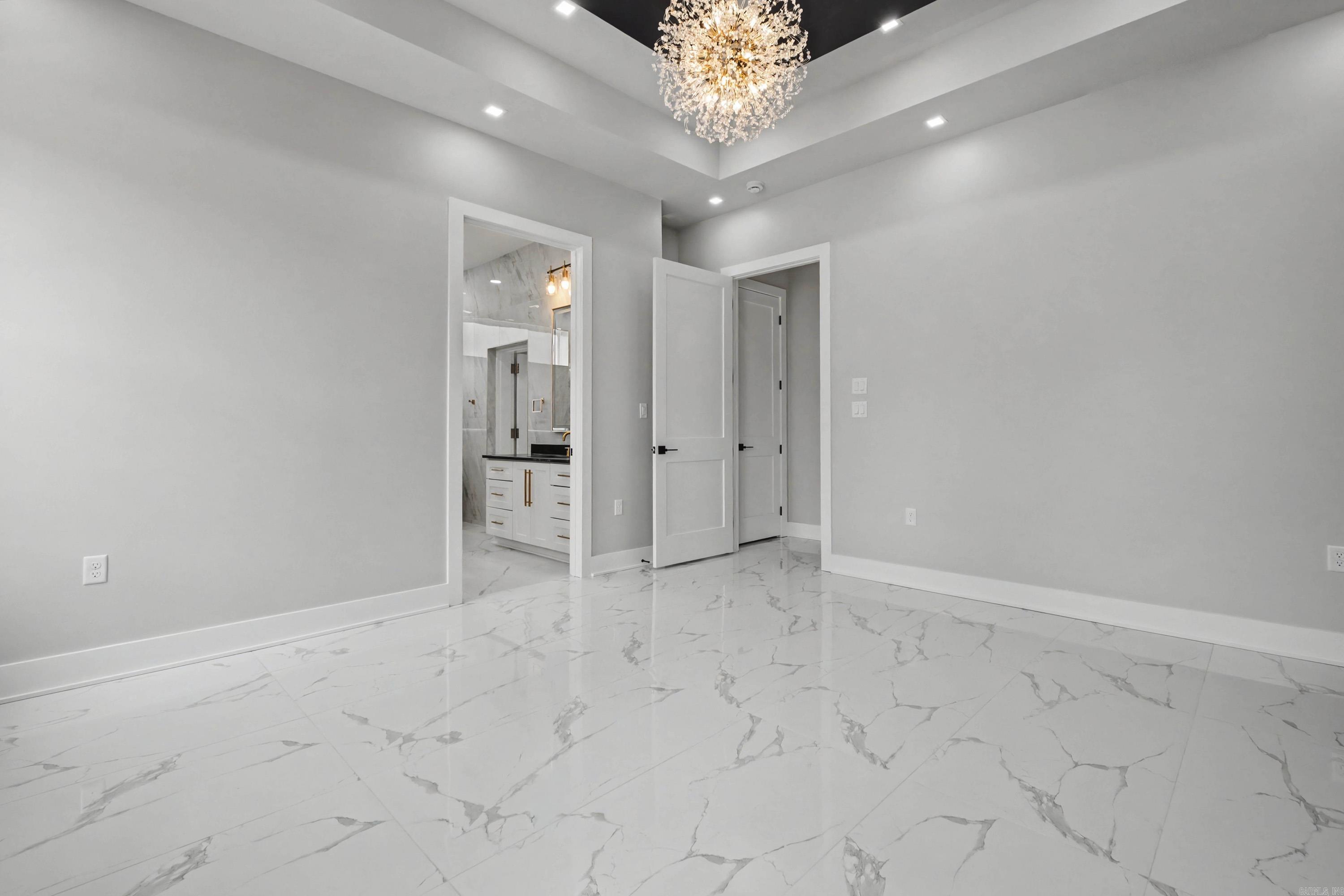 9 OAK GLEN  Little Rock, AR