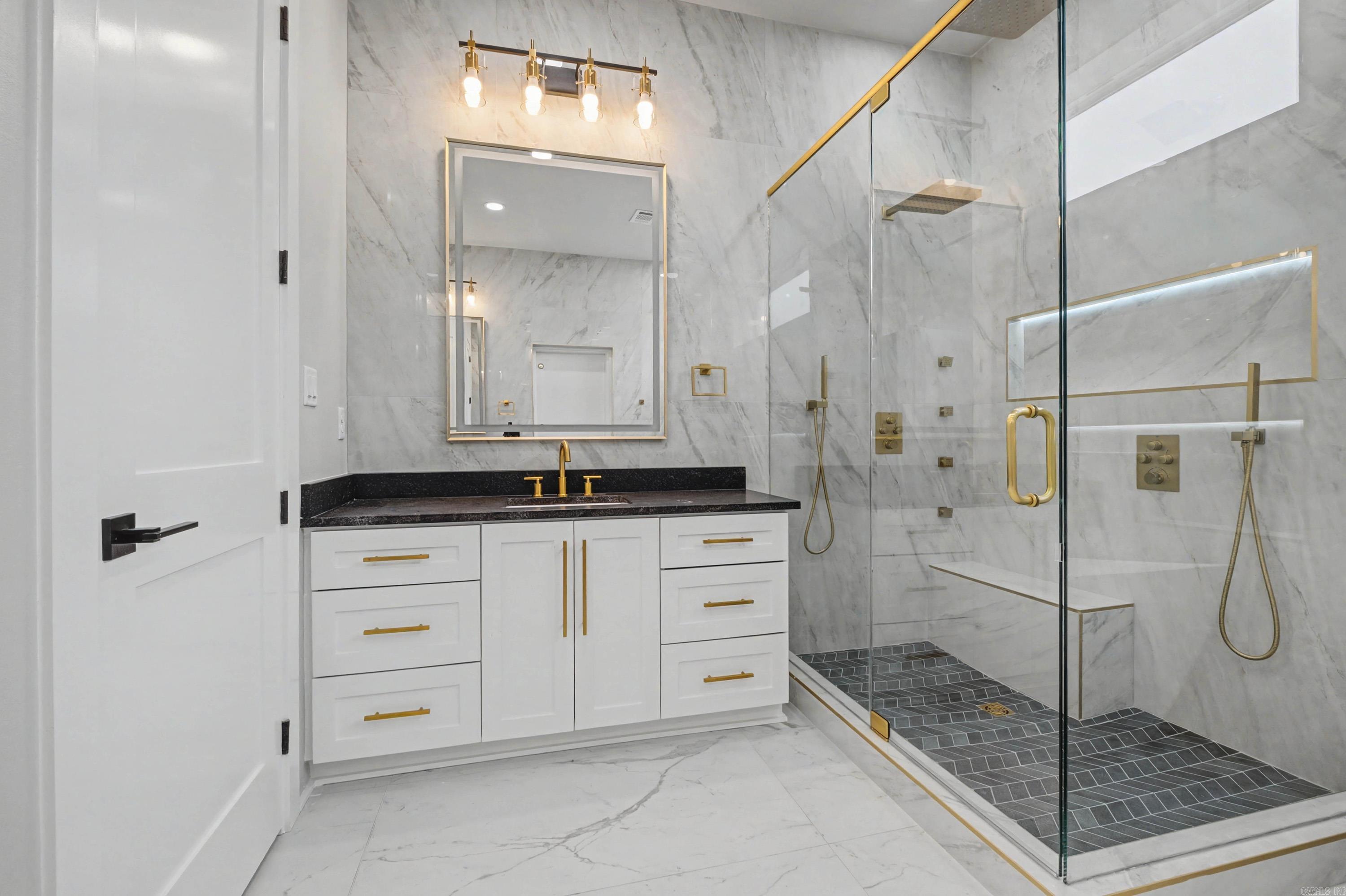 9 OAK GLEN  Little Rock, AR