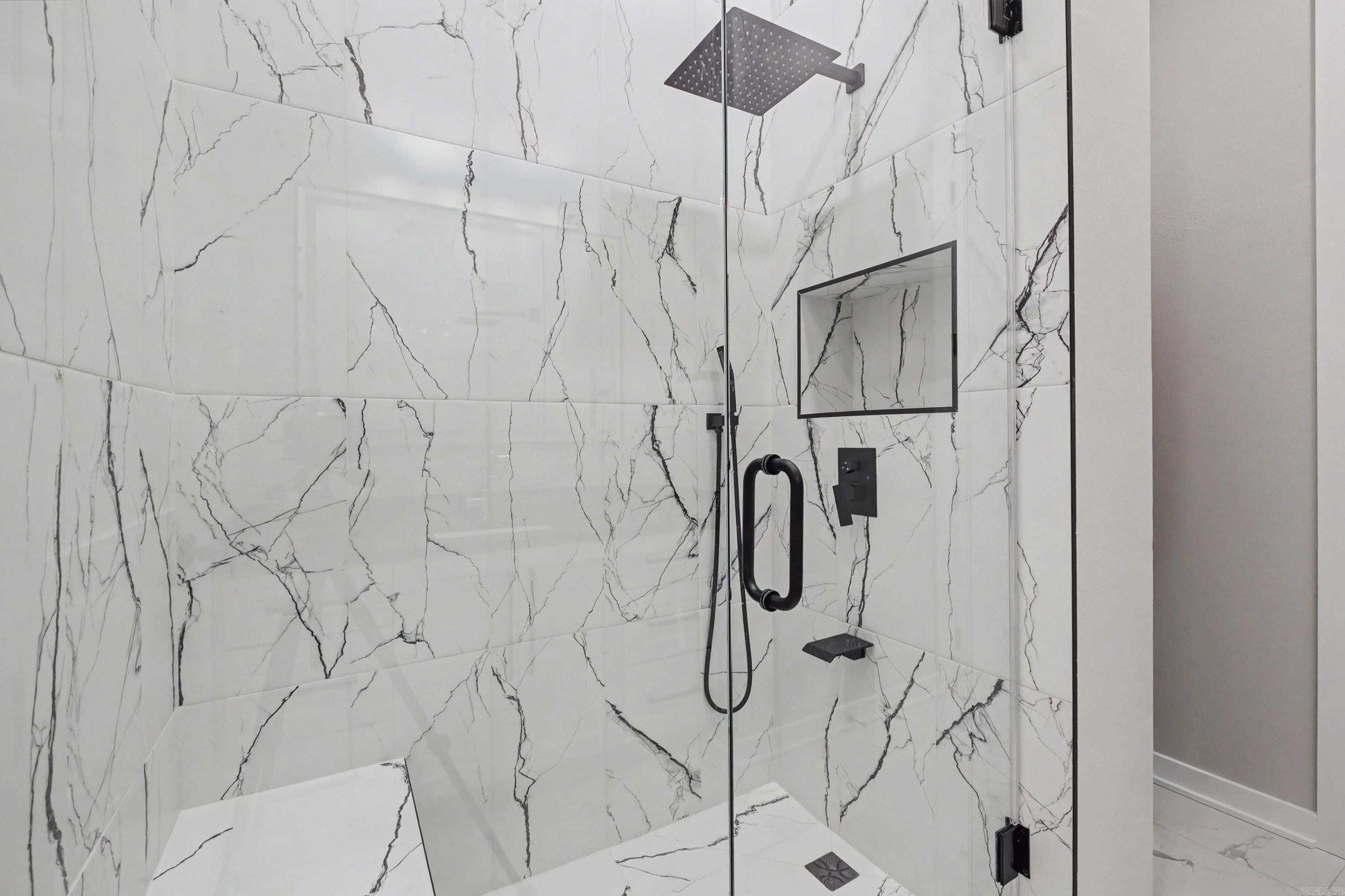 9 OAK GLEN  Little Rock, AR