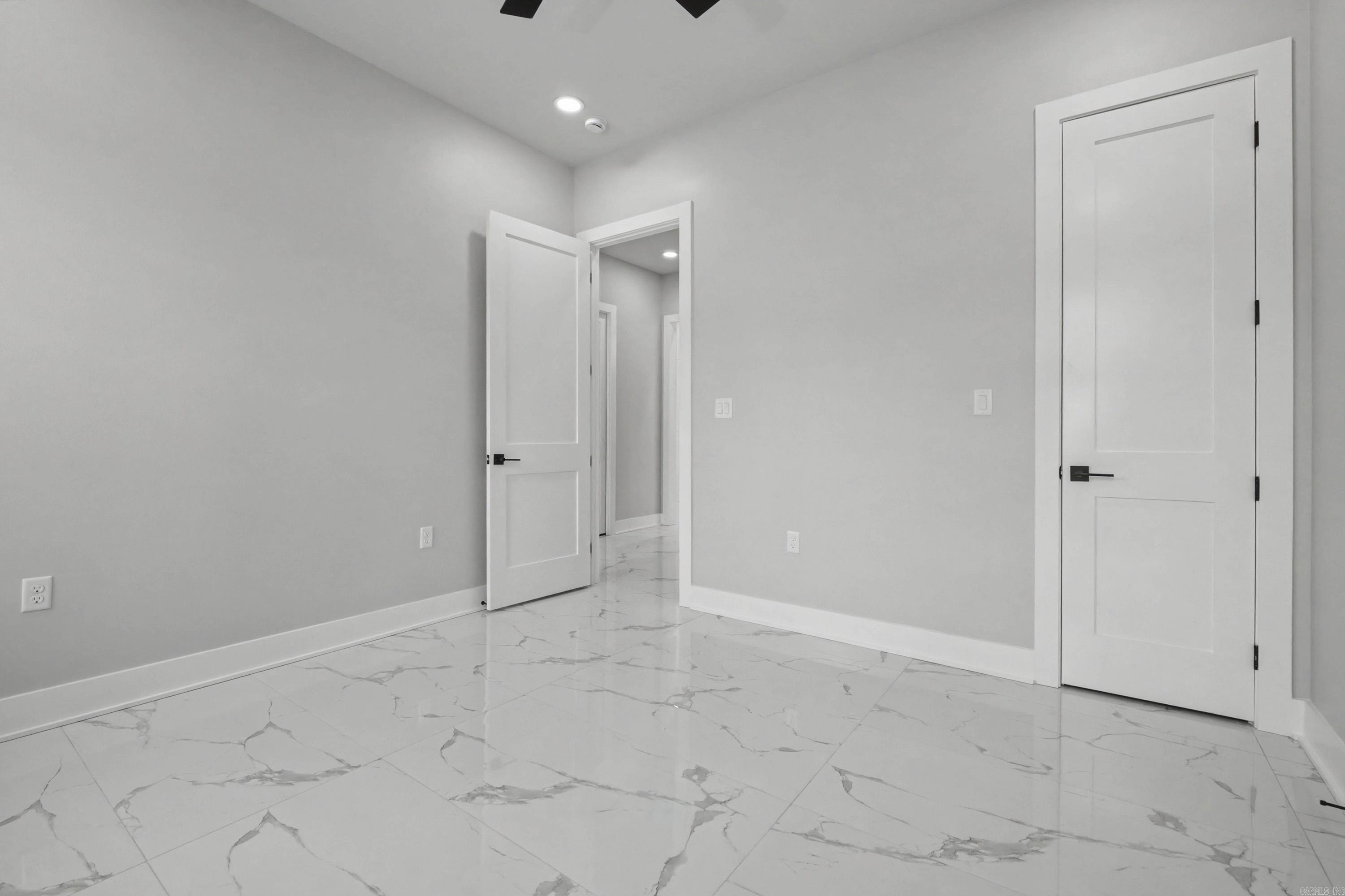 9 OAK GLEN  Little Rock, AR