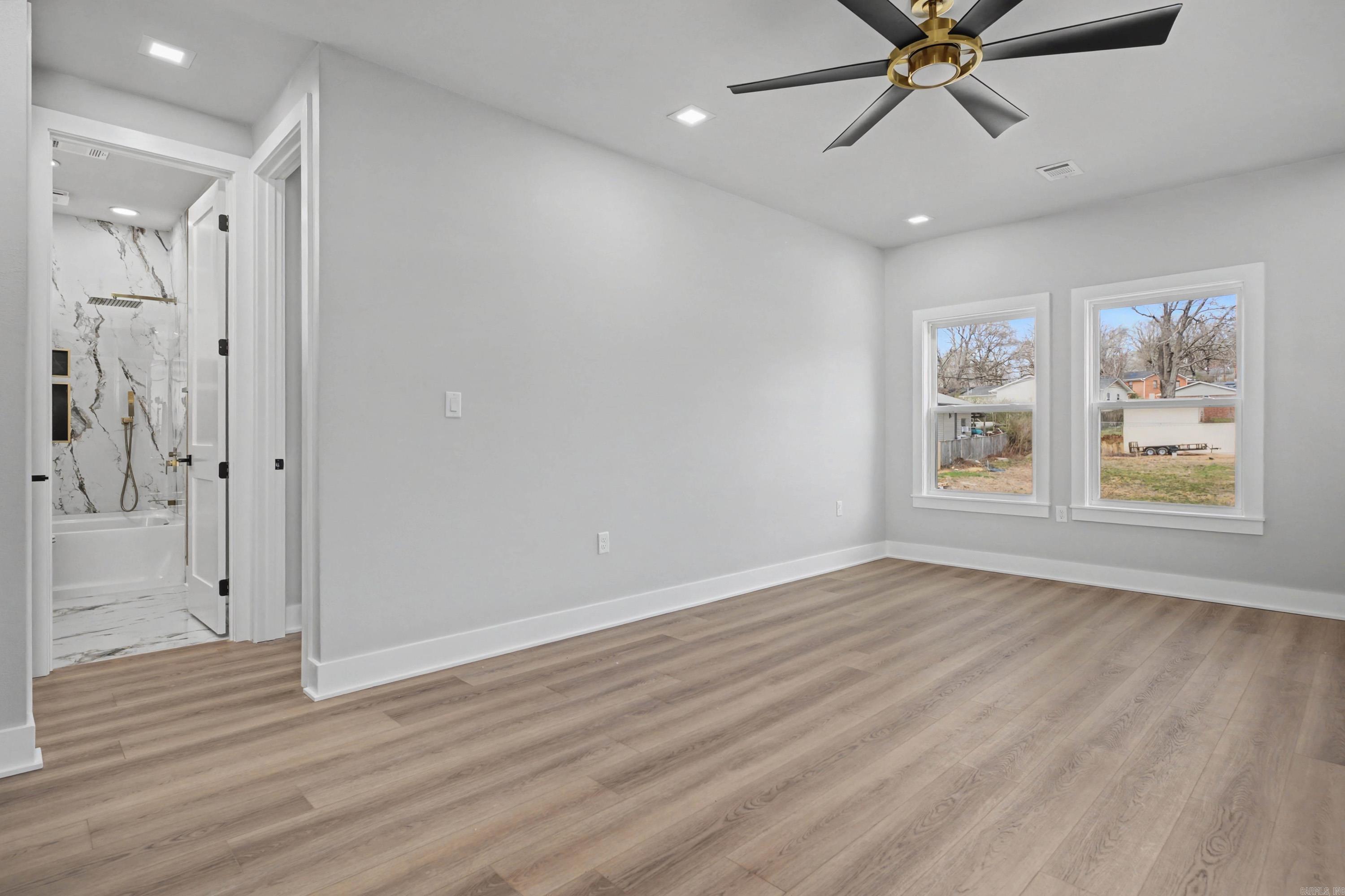 9 OAK GLEN  Little Rock, AR