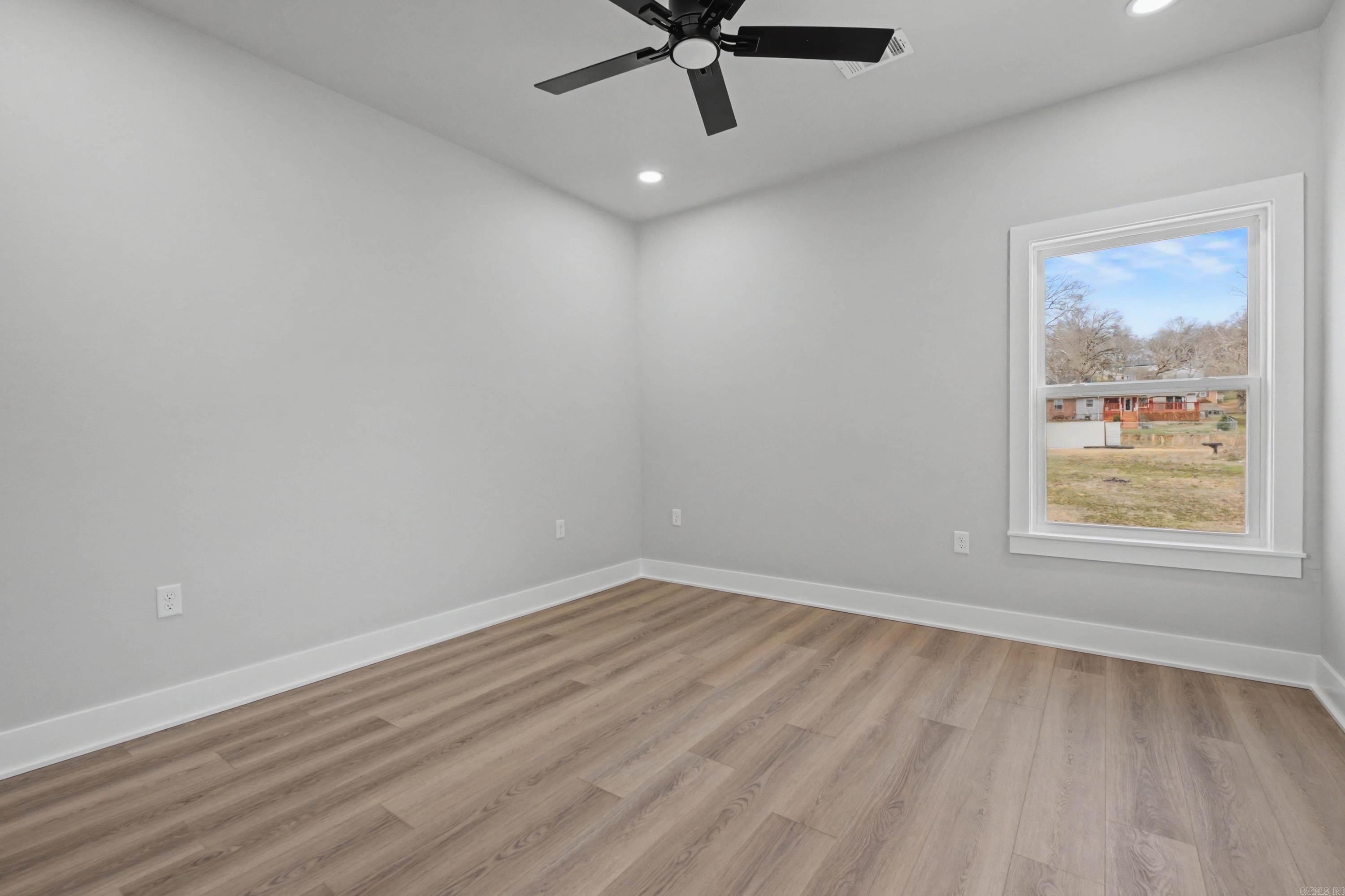 9 OAK GLEN  Little Rock, AR