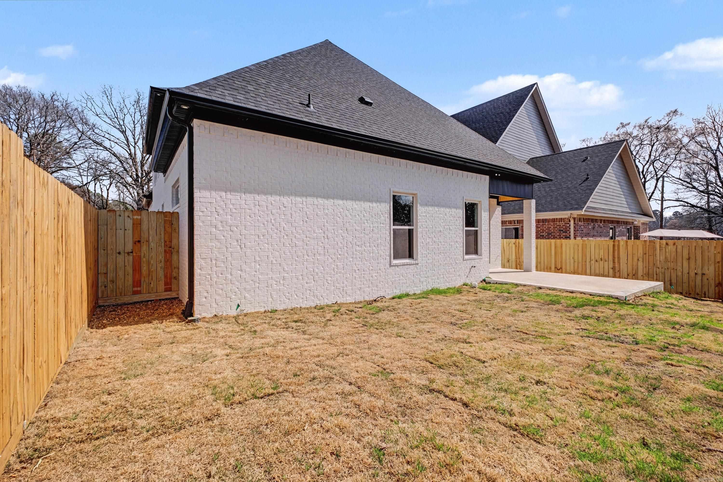 9 OAK GLEN  Little Rock, AR