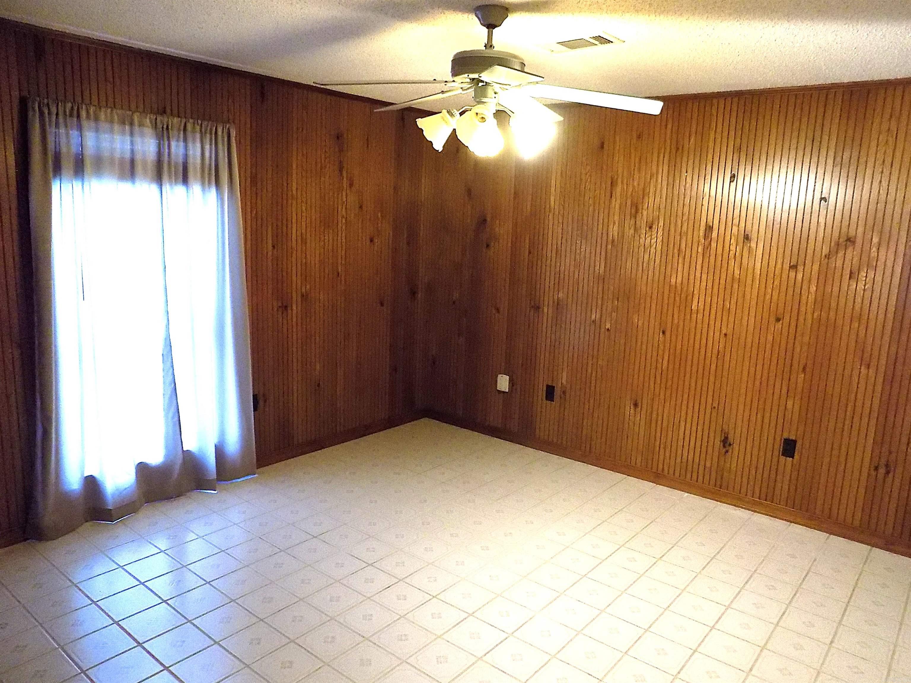 12 Lieblong Rd  Greenbrier, AR