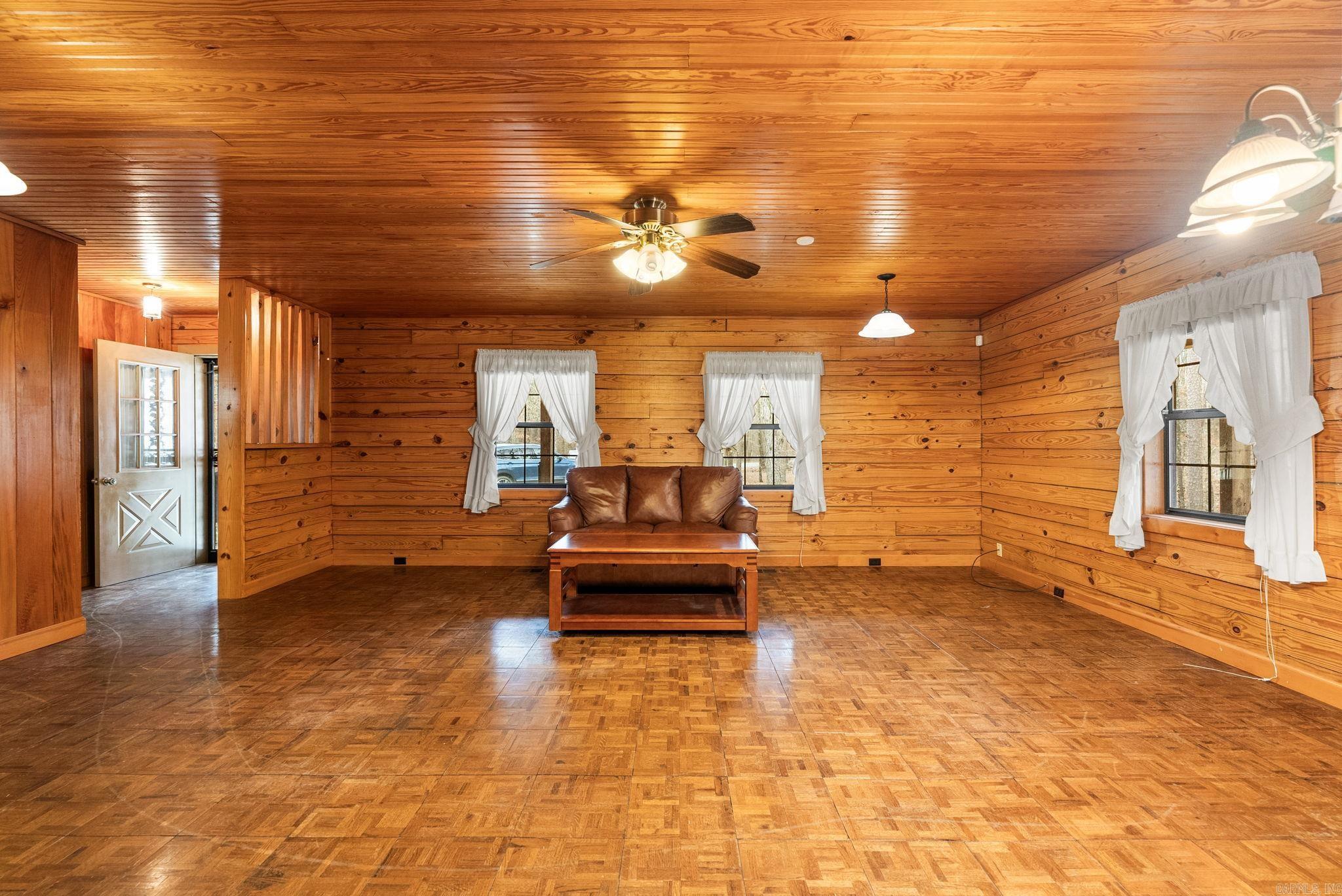 20314 Lake Vista  Roland, AR