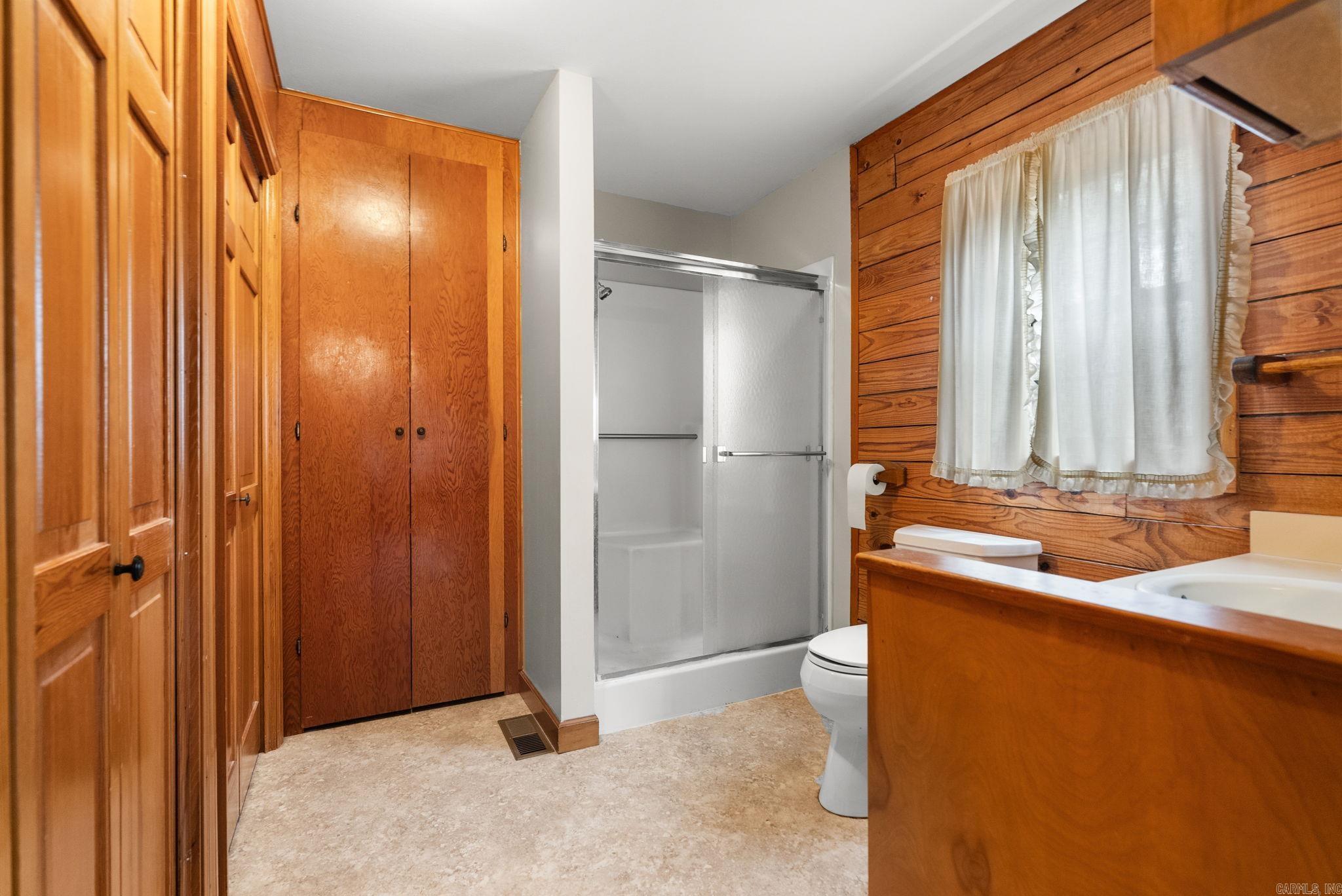 20314 Lake Vista  Roland, AR