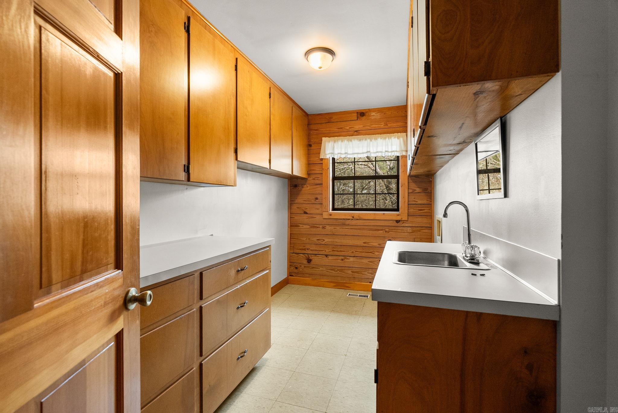 20314 Lake Vista  Roland, AR