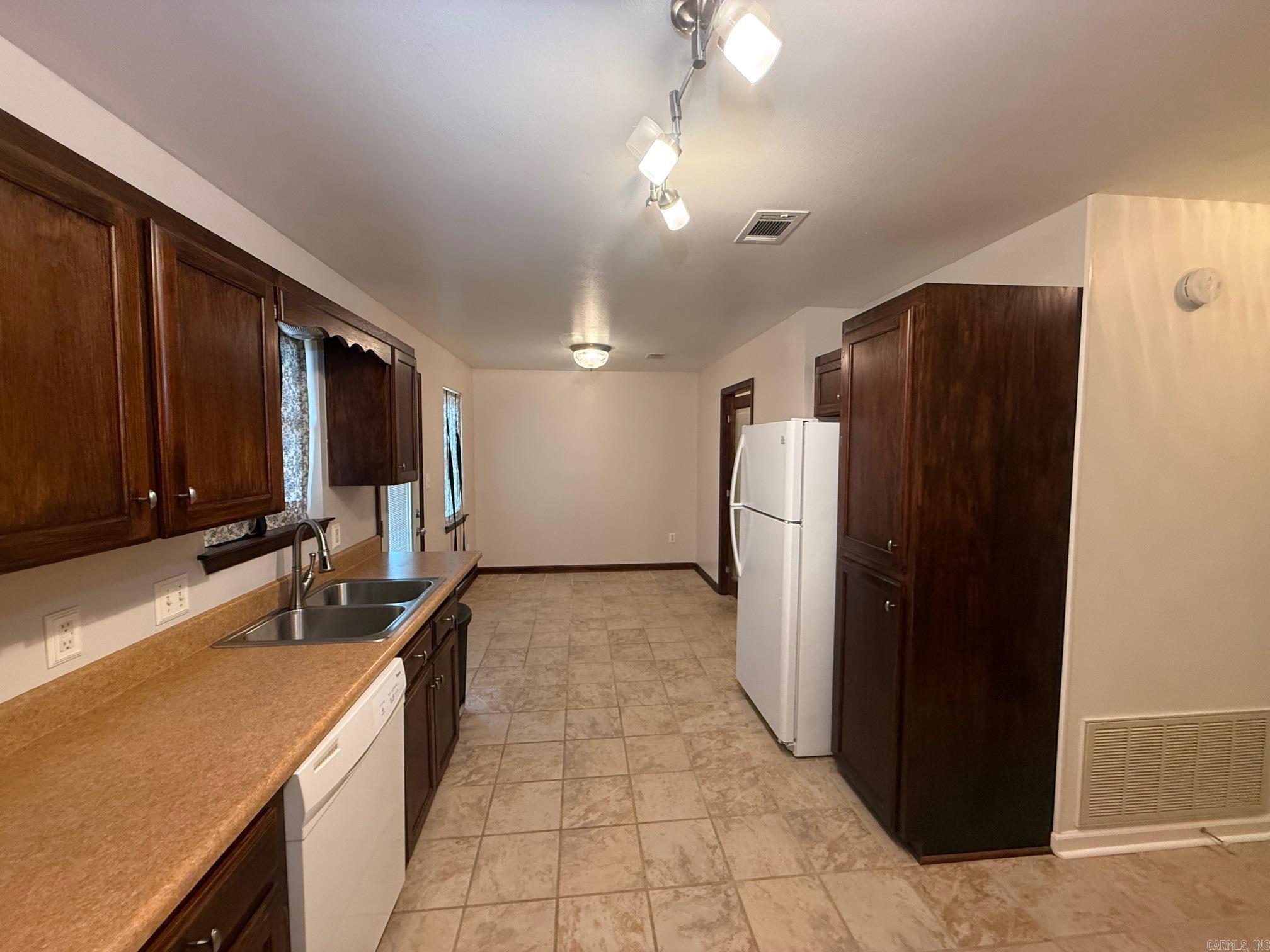 2006 Cedarwood Cove Bryant, AR 72022-2358