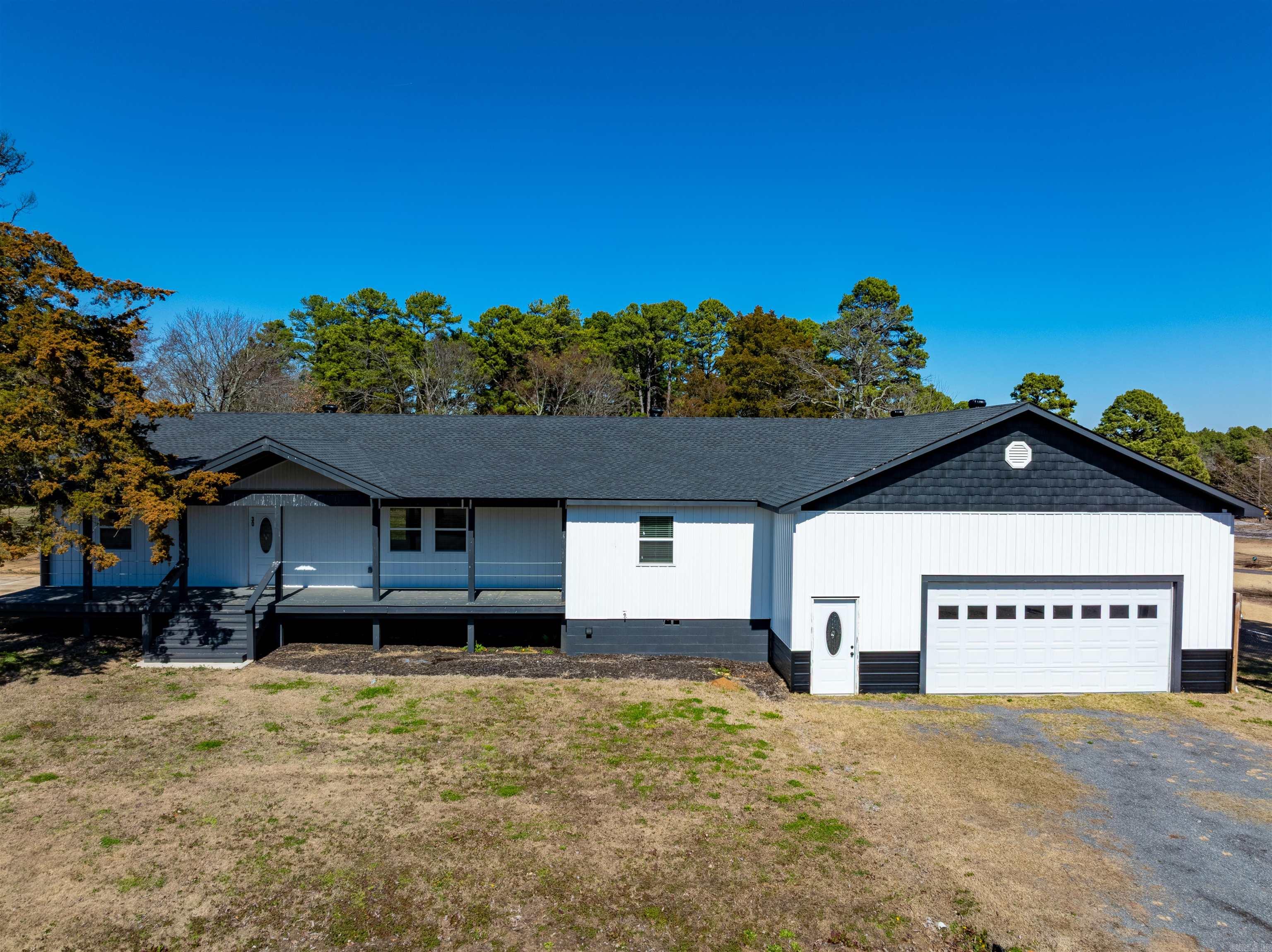 30 Lynndale Dr  Pleasant Plains, AR