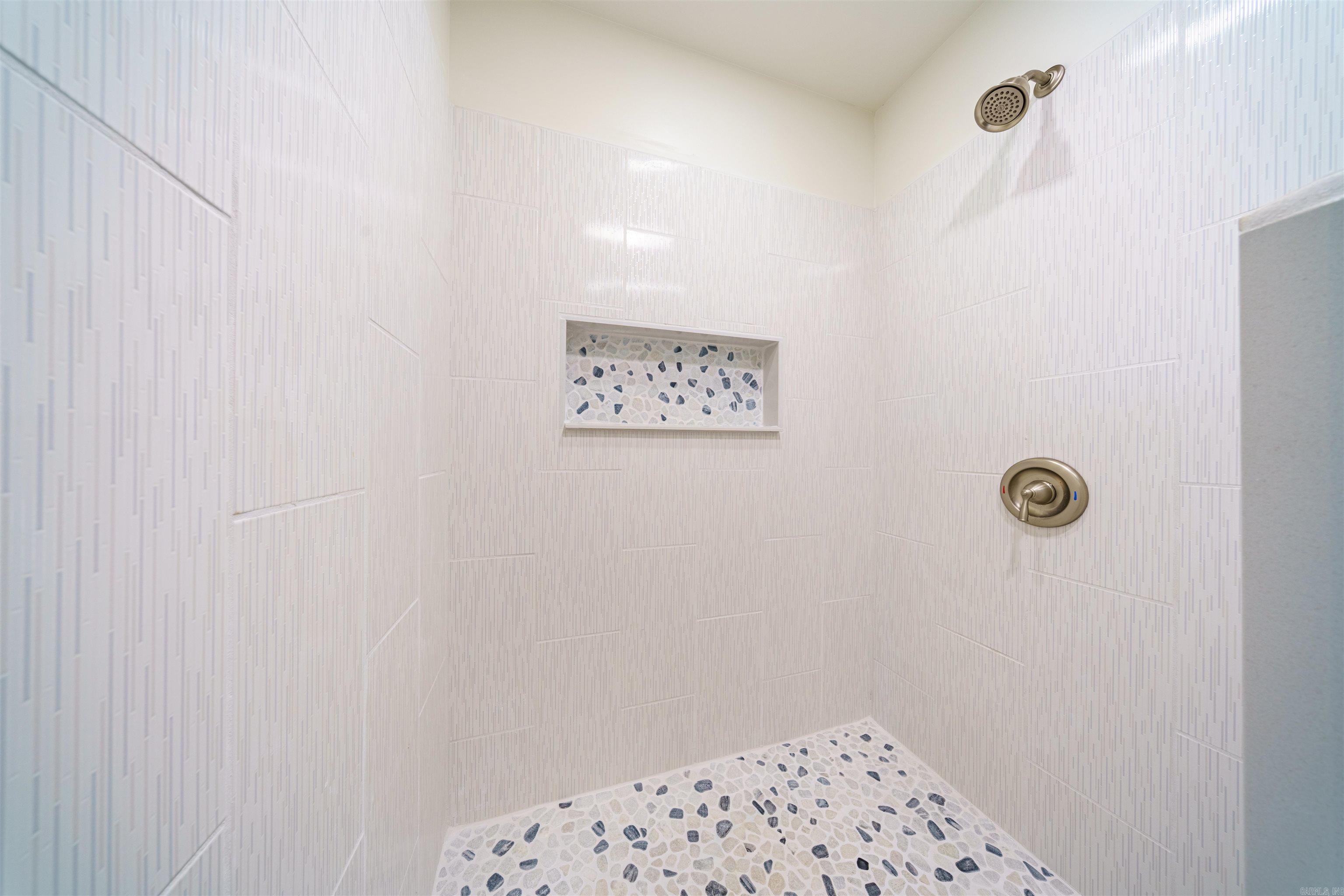 30 Lynndale Dr  Pleasant Plains, AR