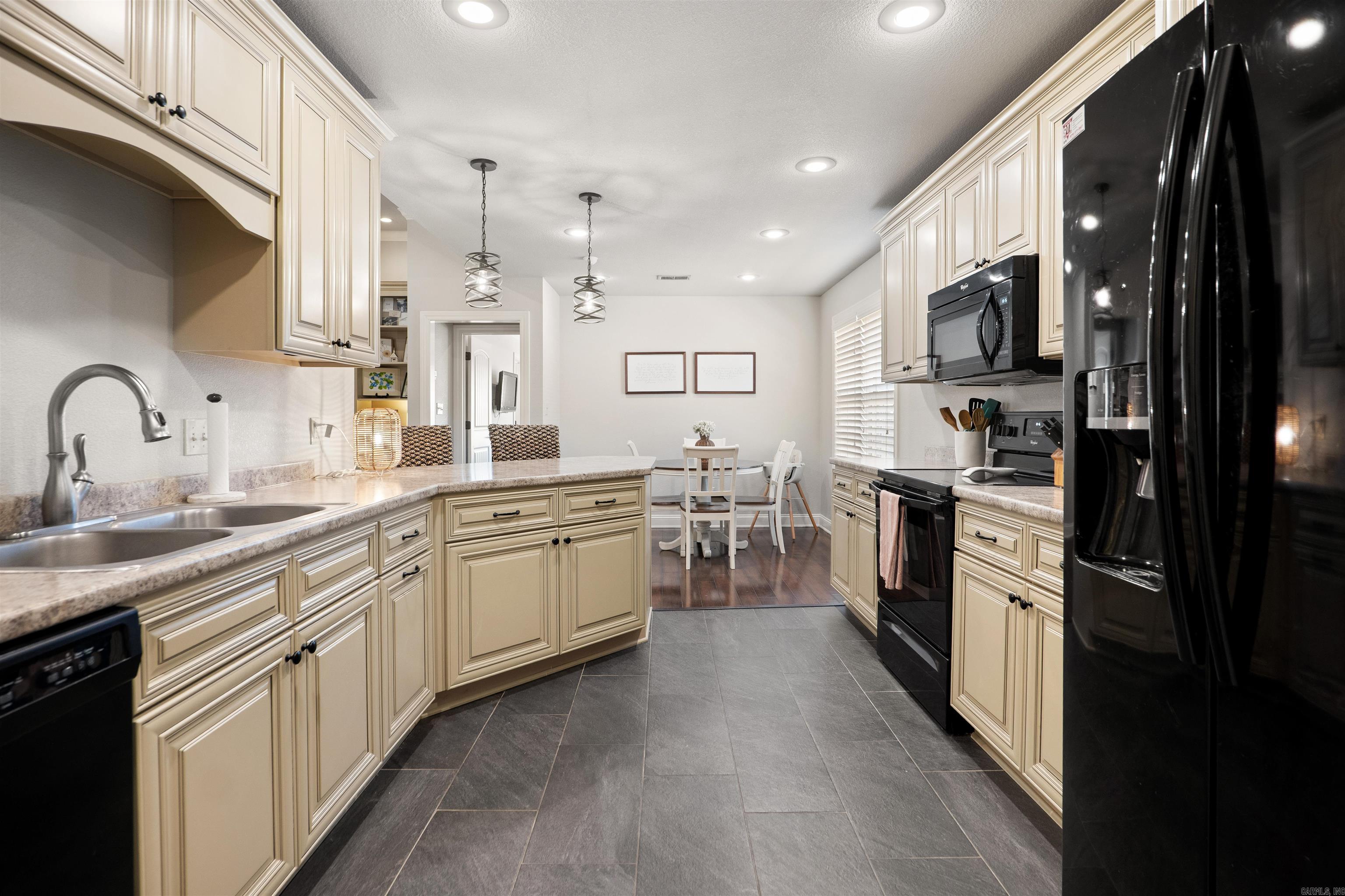 995 Russell Hill  Jonesboro, AR