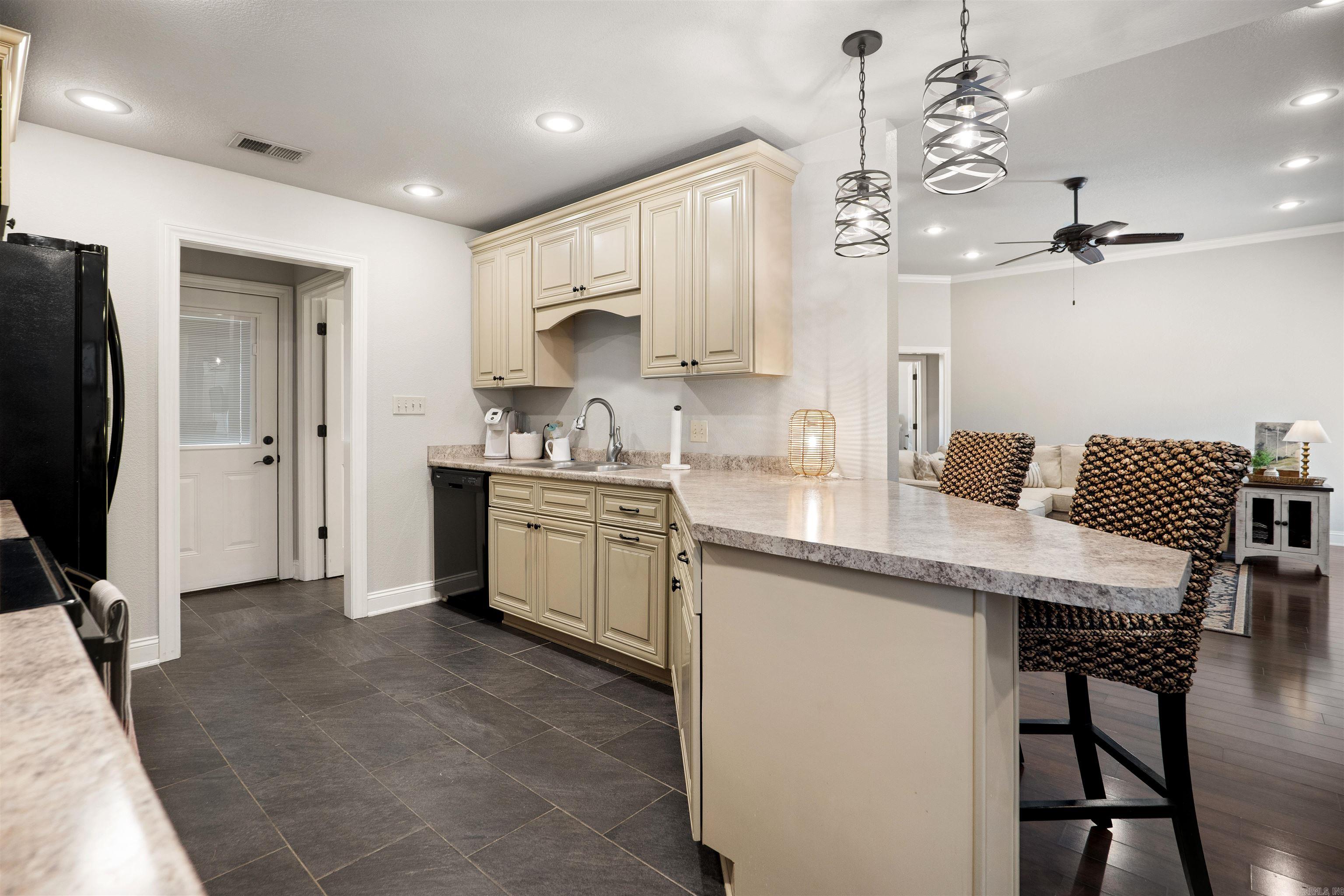 995 Russell Hill  Jonesboro, AR