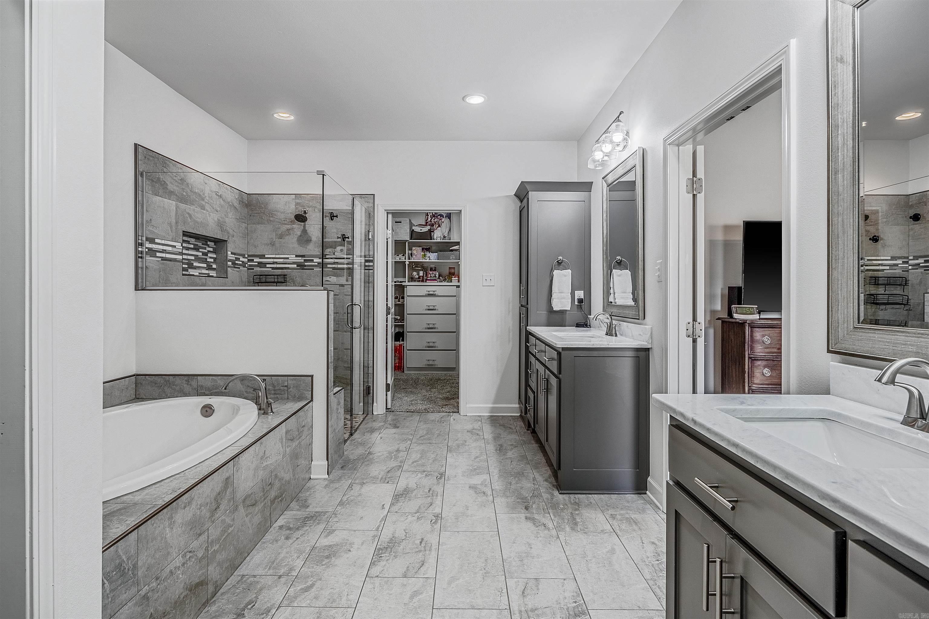 15611 Scenic Point Dr  North Little Rock, AR