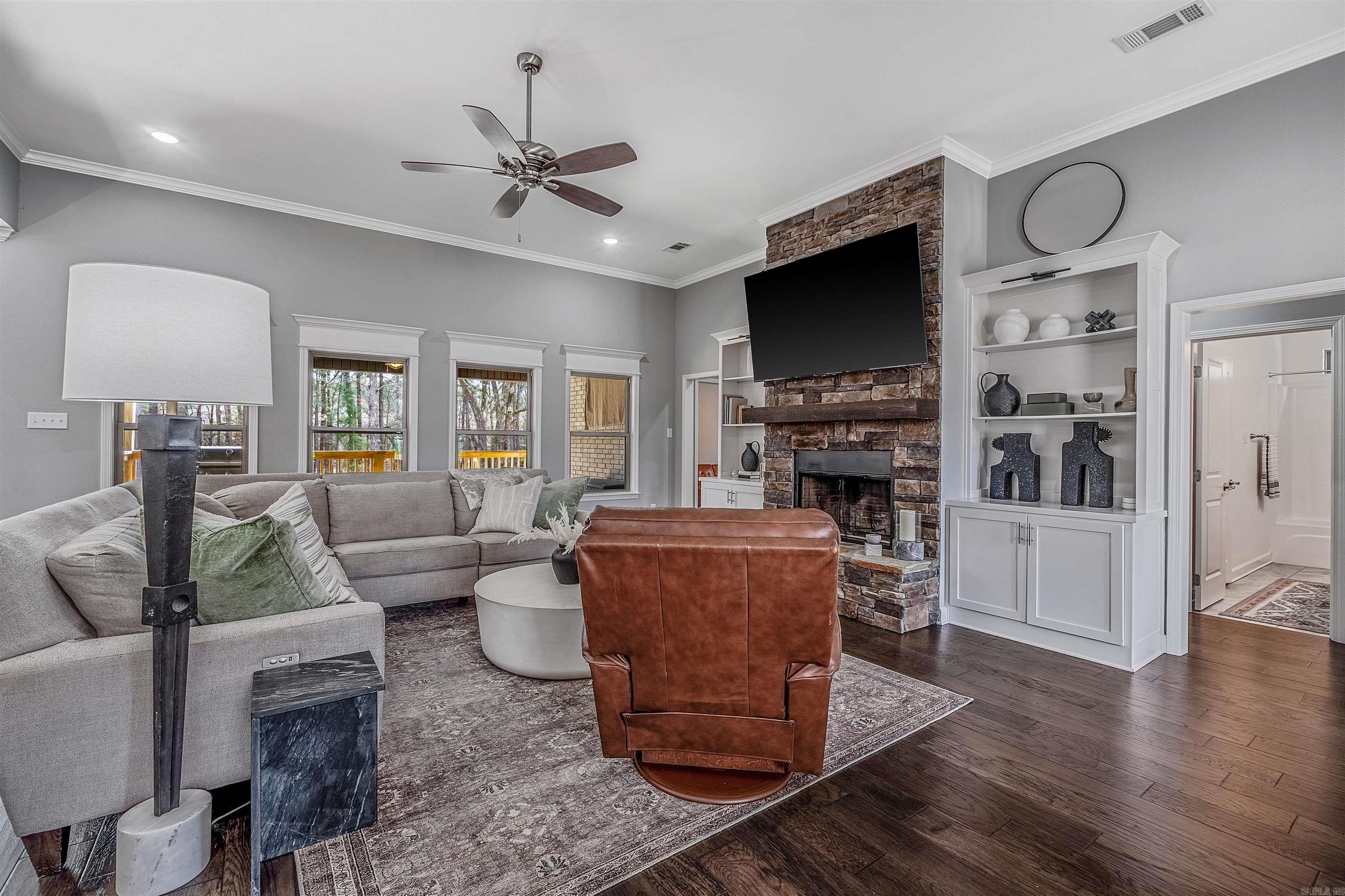 15611 Scenic Point Dr  North Little Rock, AR