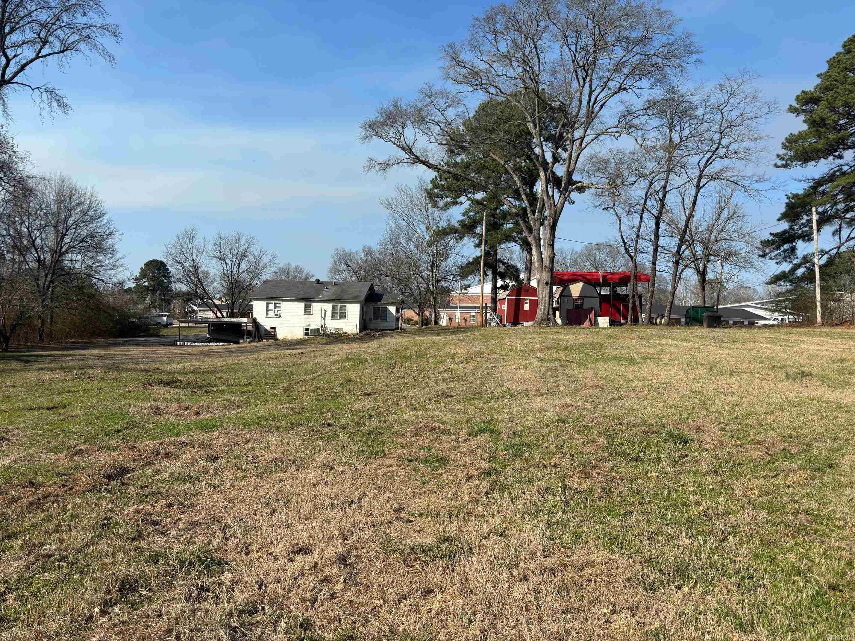 411 W Center  Sheridan, AR