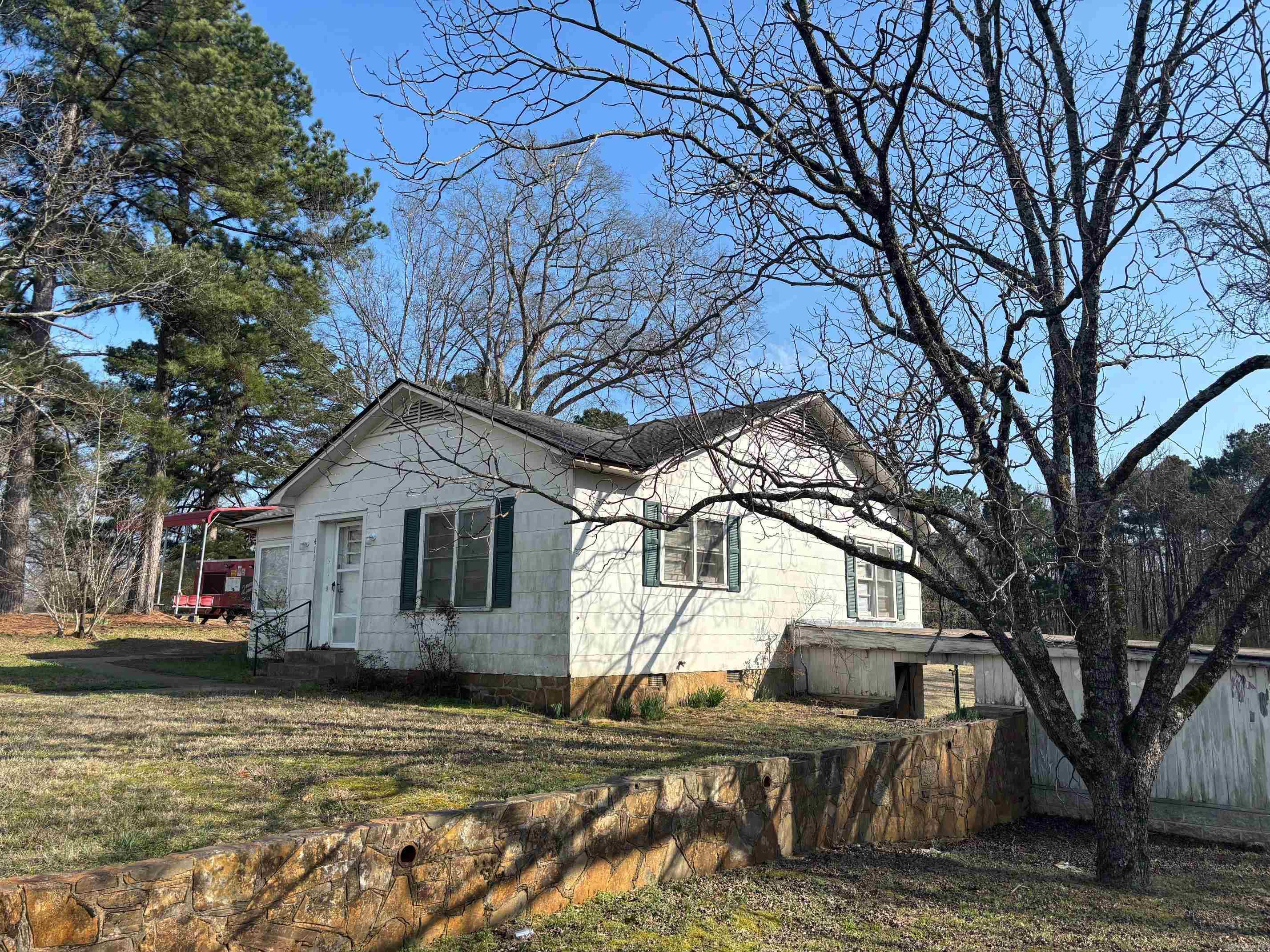 411 W Center  Sheridan, AR