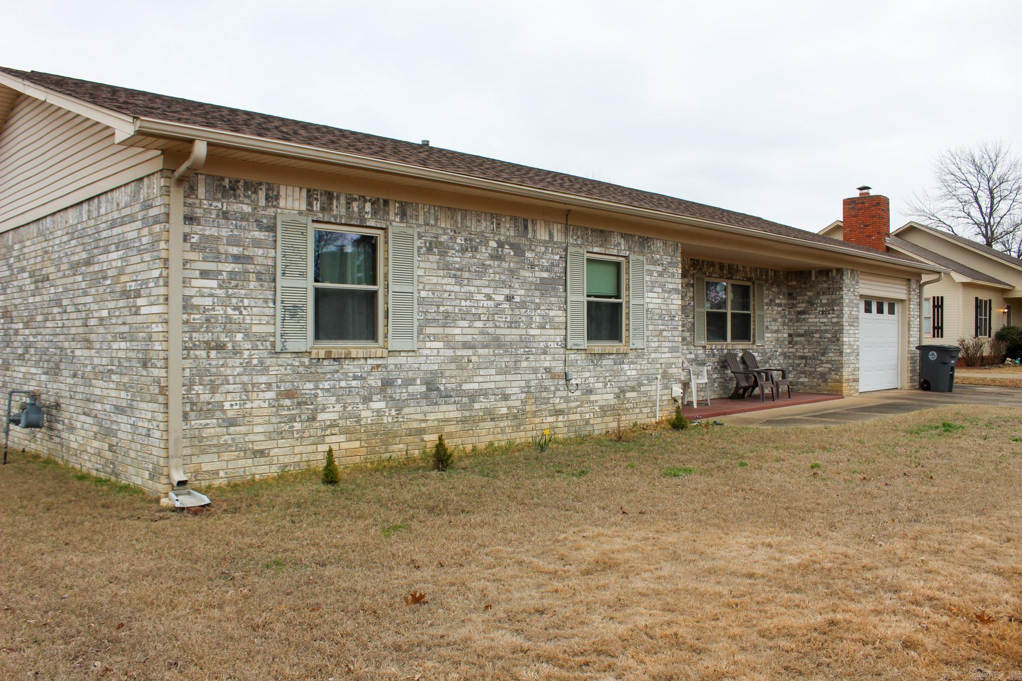 50 Sherwood  Searcy, AR