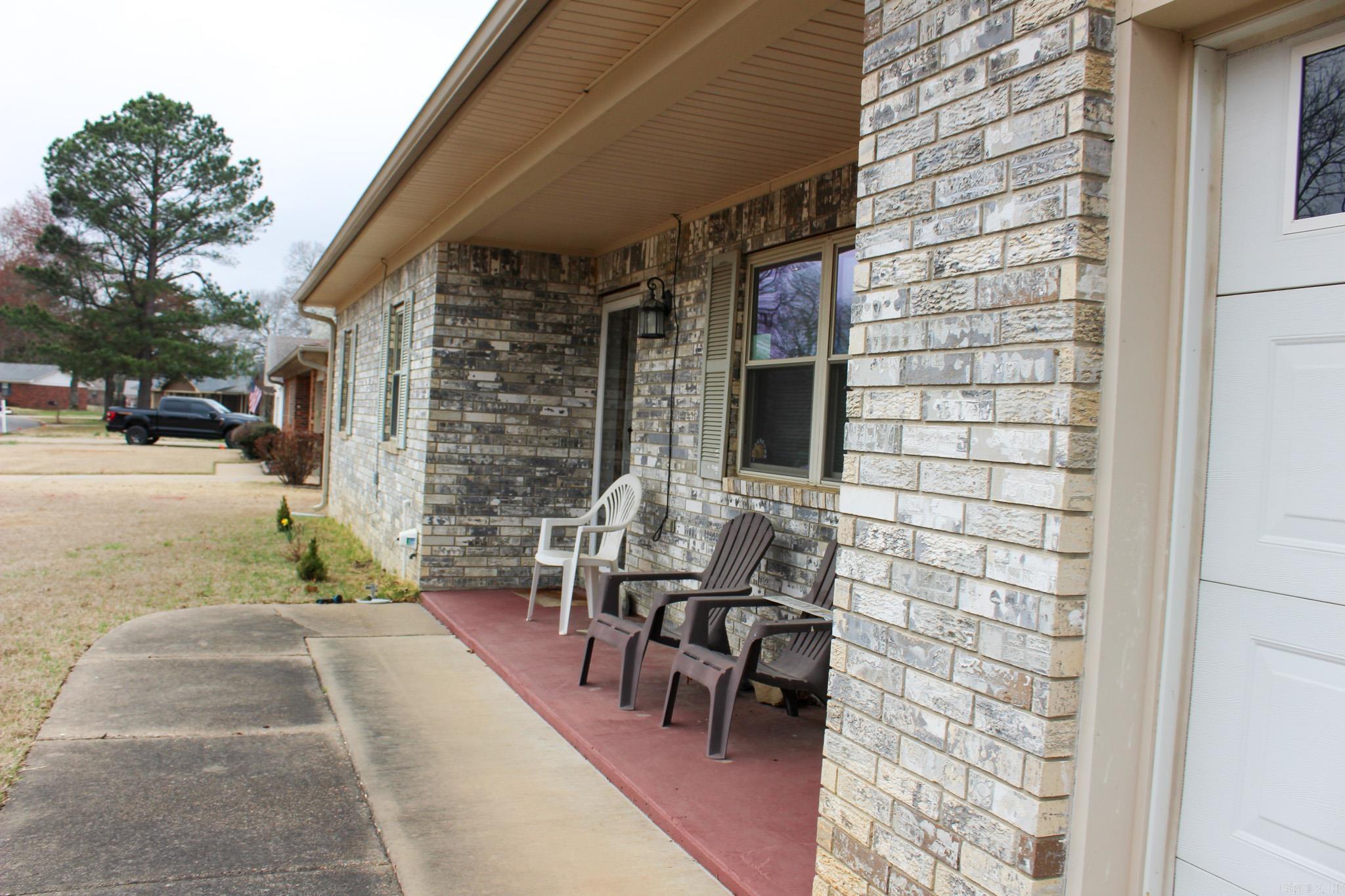 50 Sherwood  Searcy, AR