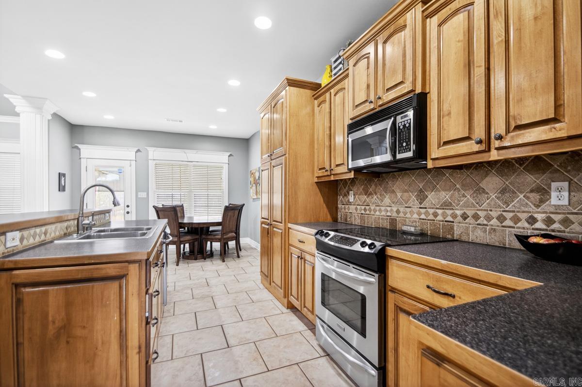 22211 N Kaufman Road  Hensley, AR