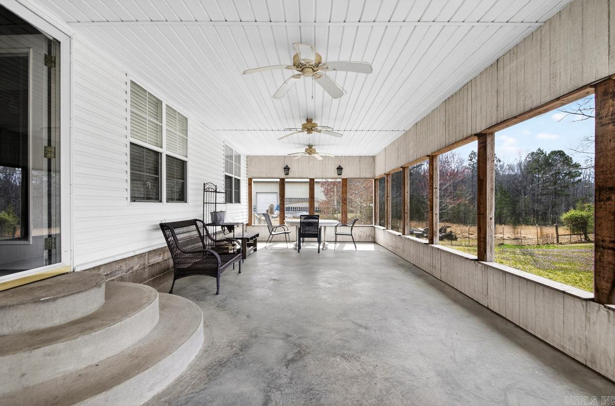 22211 N Kaufman Road  Hensley, AR