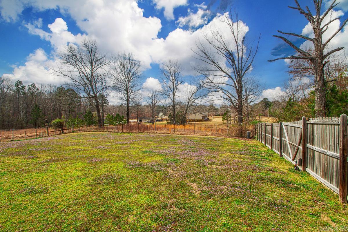 22211 N Kaufman Road  Hensley, AR