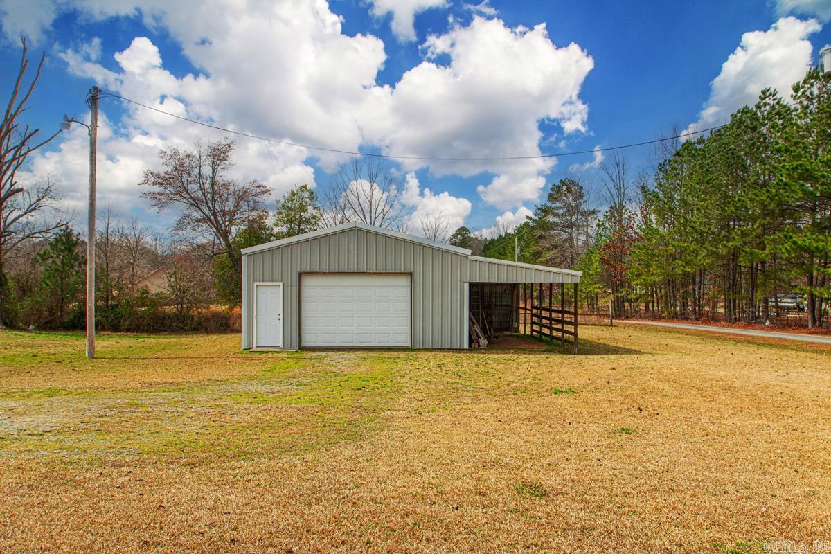 22211 N Kaufman Road  Hensley, AR
