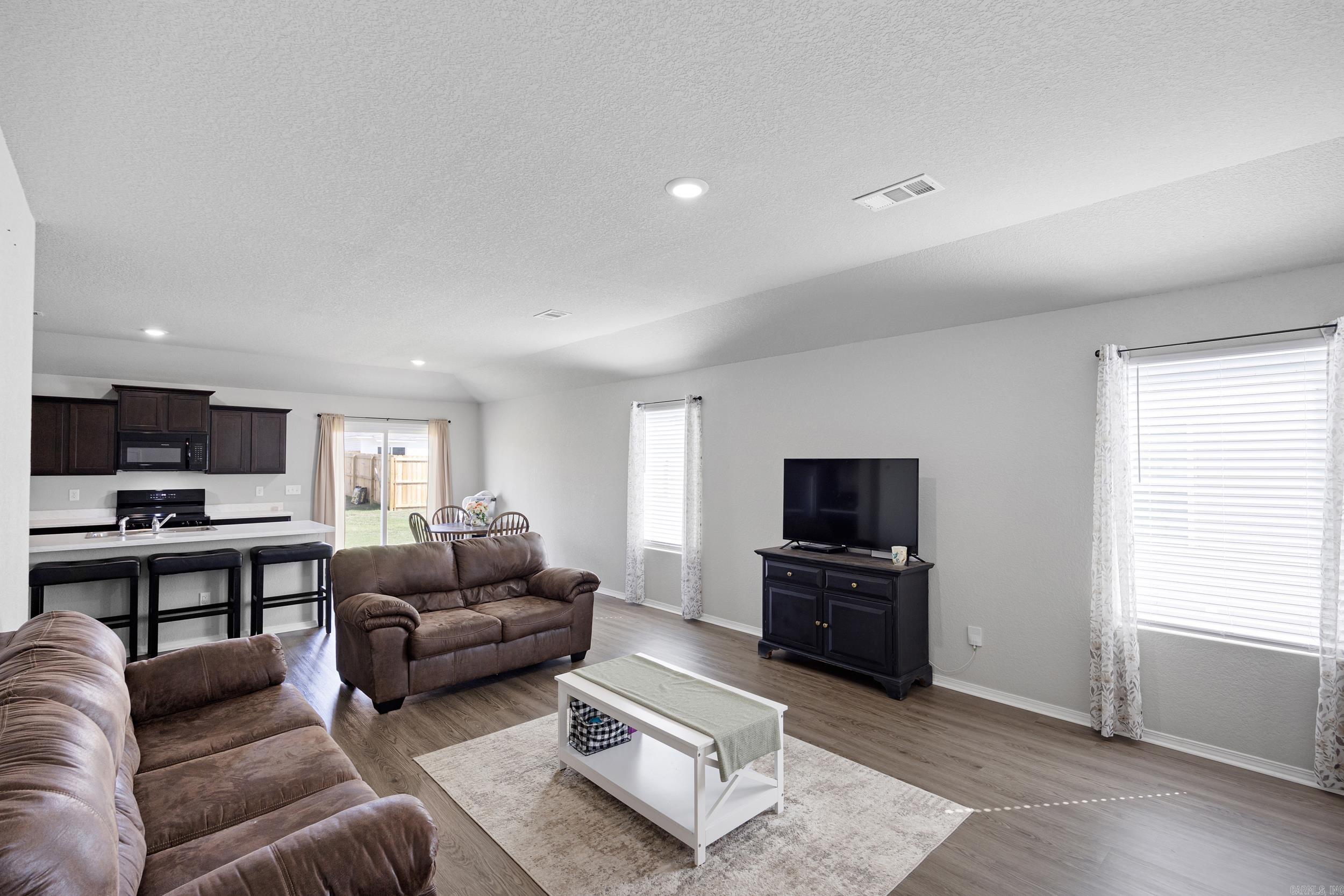 8 Candlelight  Conway, AR