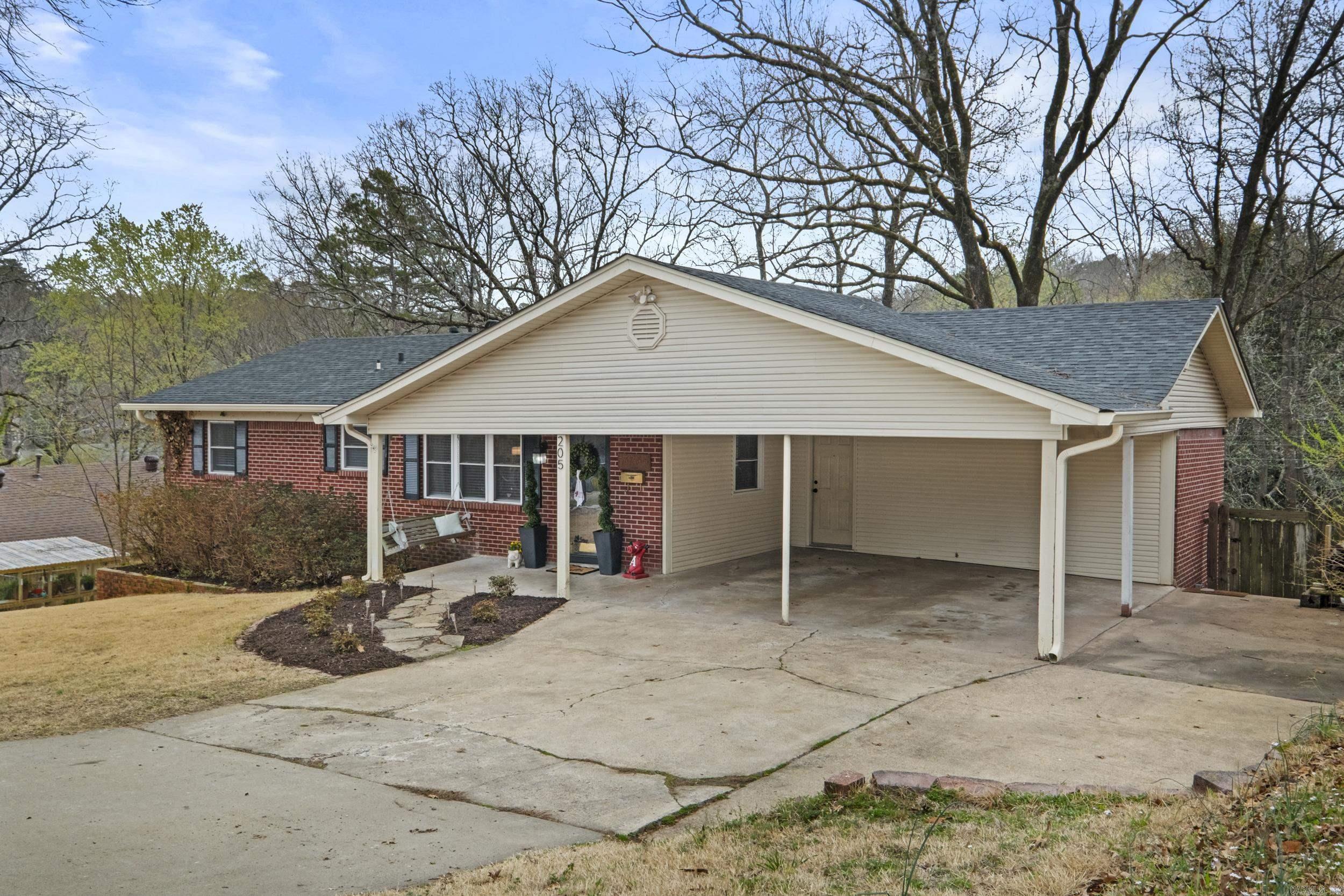205 Kings Row  Little Rock, AR
