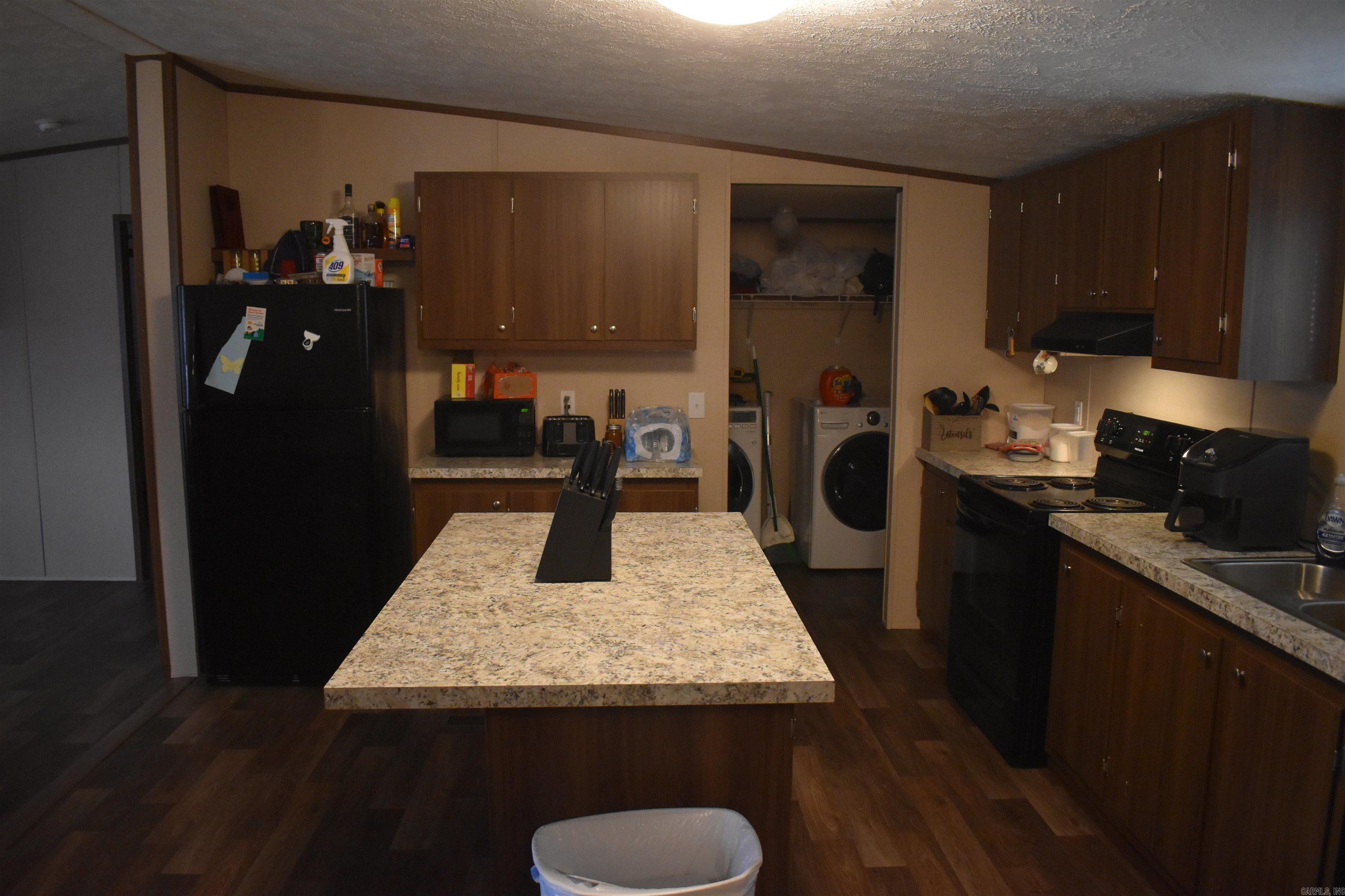 24405 Highway 80  Danville, AR