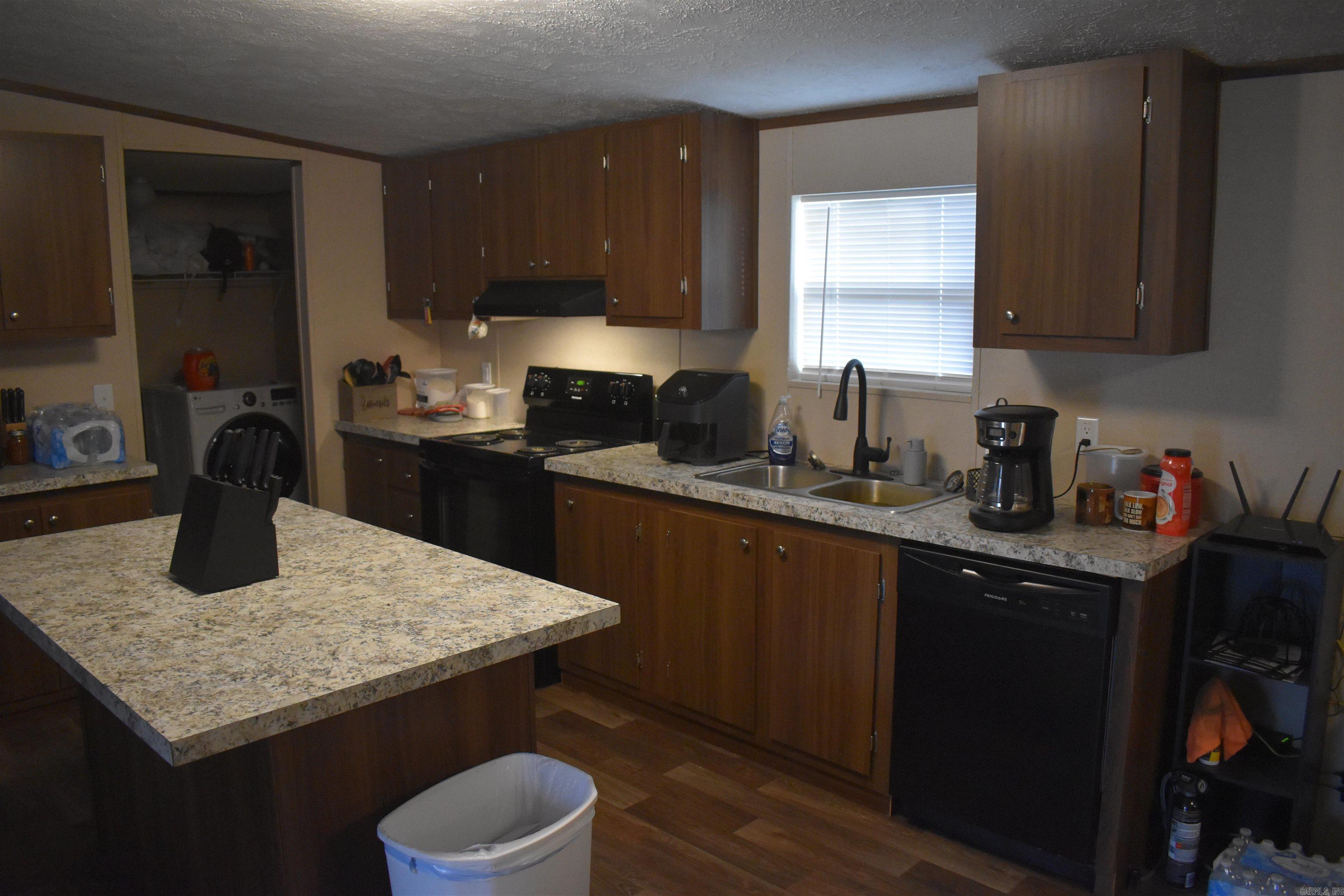 24405 Highway 80  Danville, AR