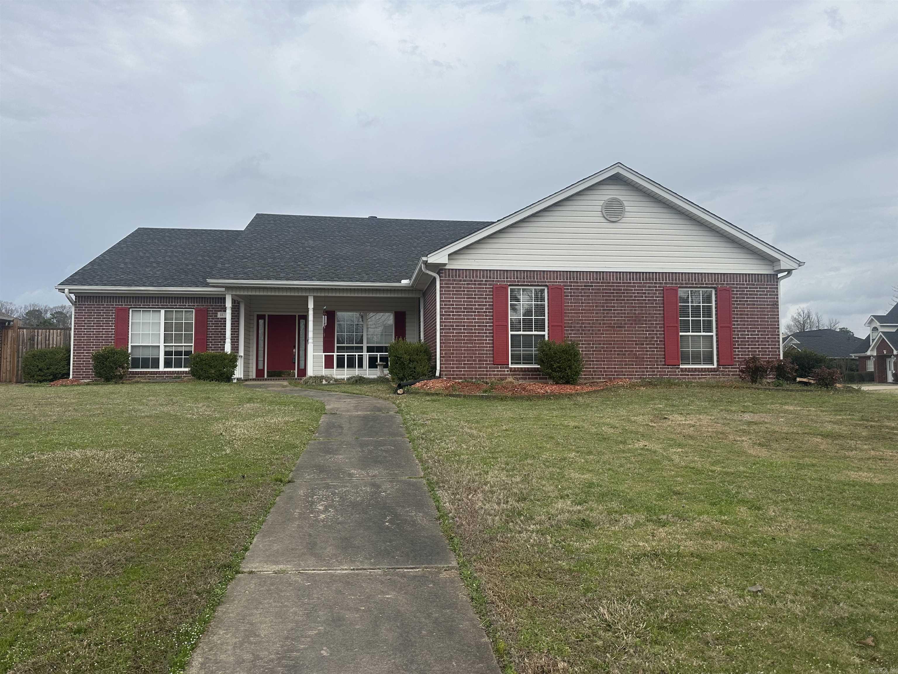 117 Grizzly Bear Rd.  White Hall, AR