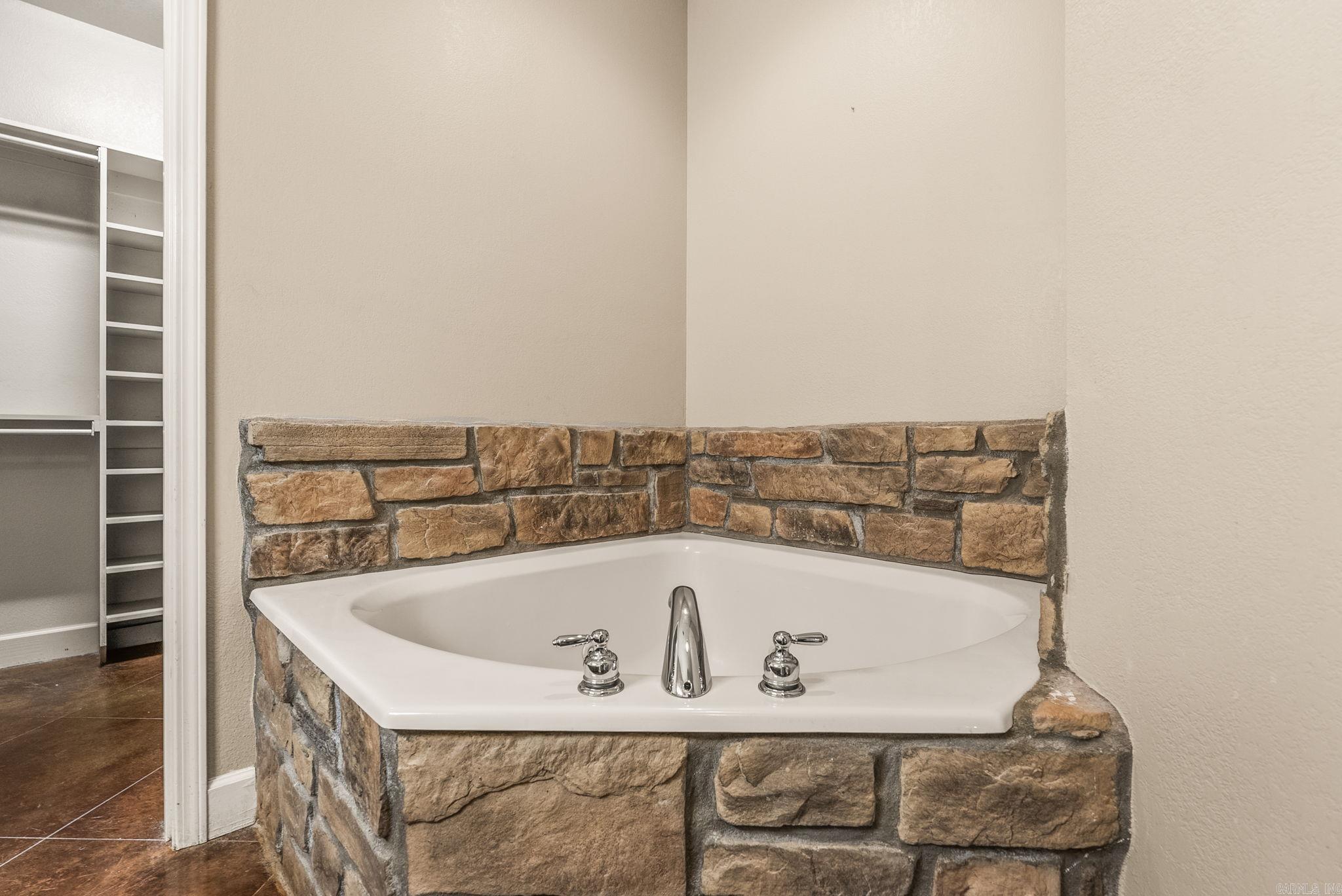 2730 Stone Wood Drive  Conway, AR