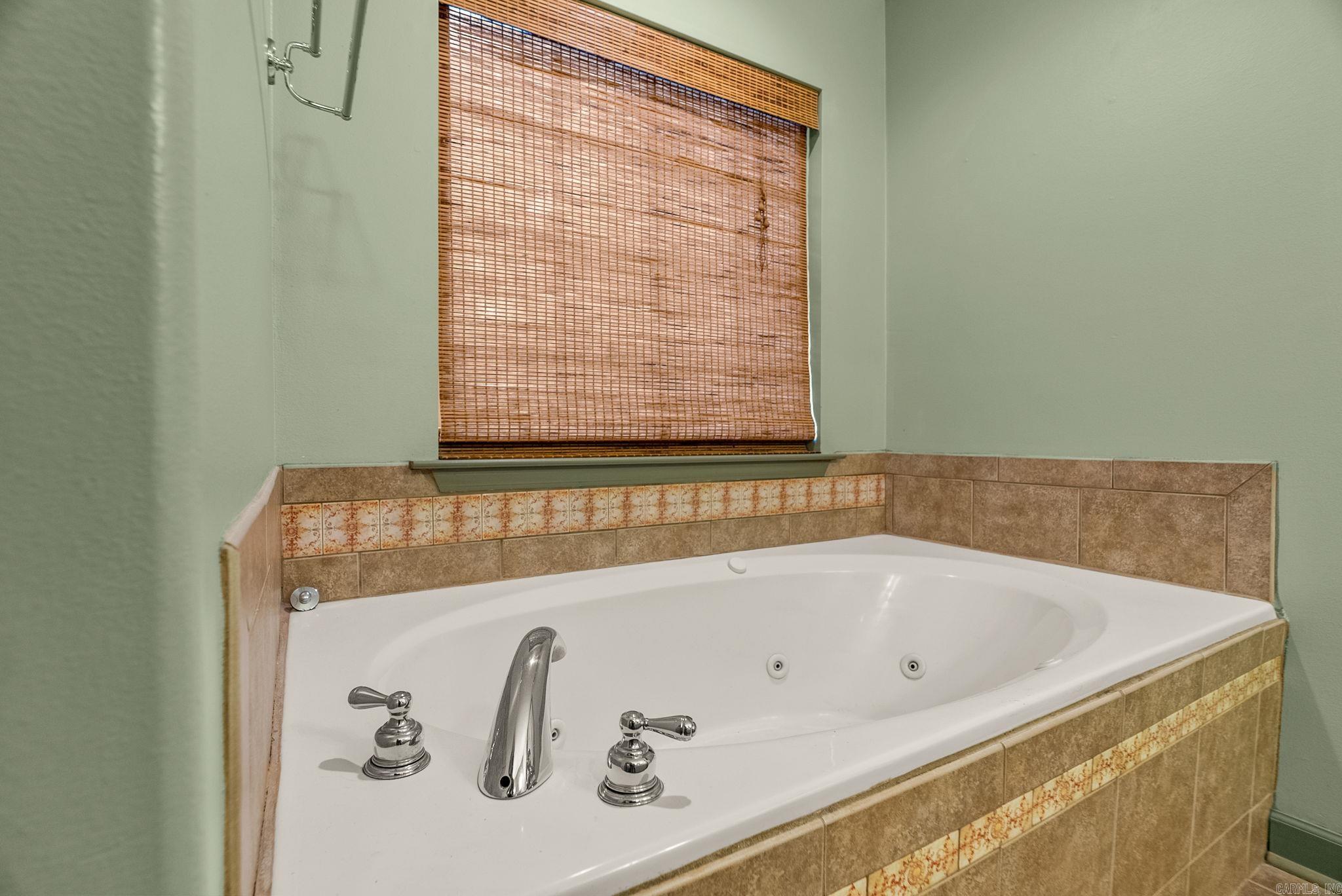 11224 Thompson Dairy  Benton, AR