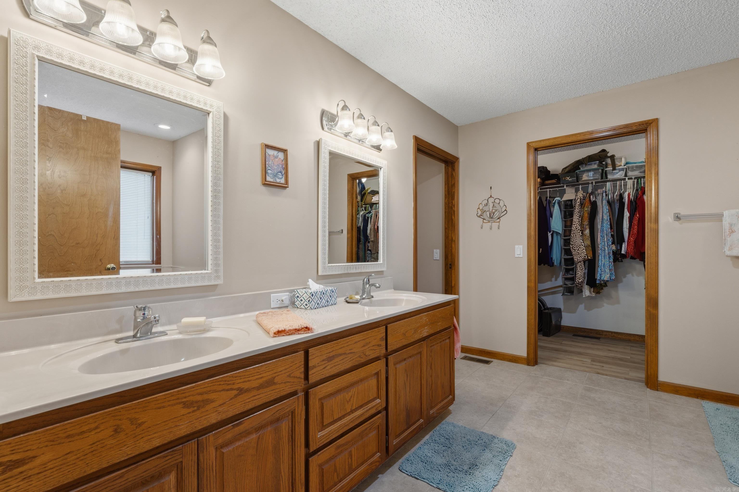 18 LANZA  Hot Springs Village, AR