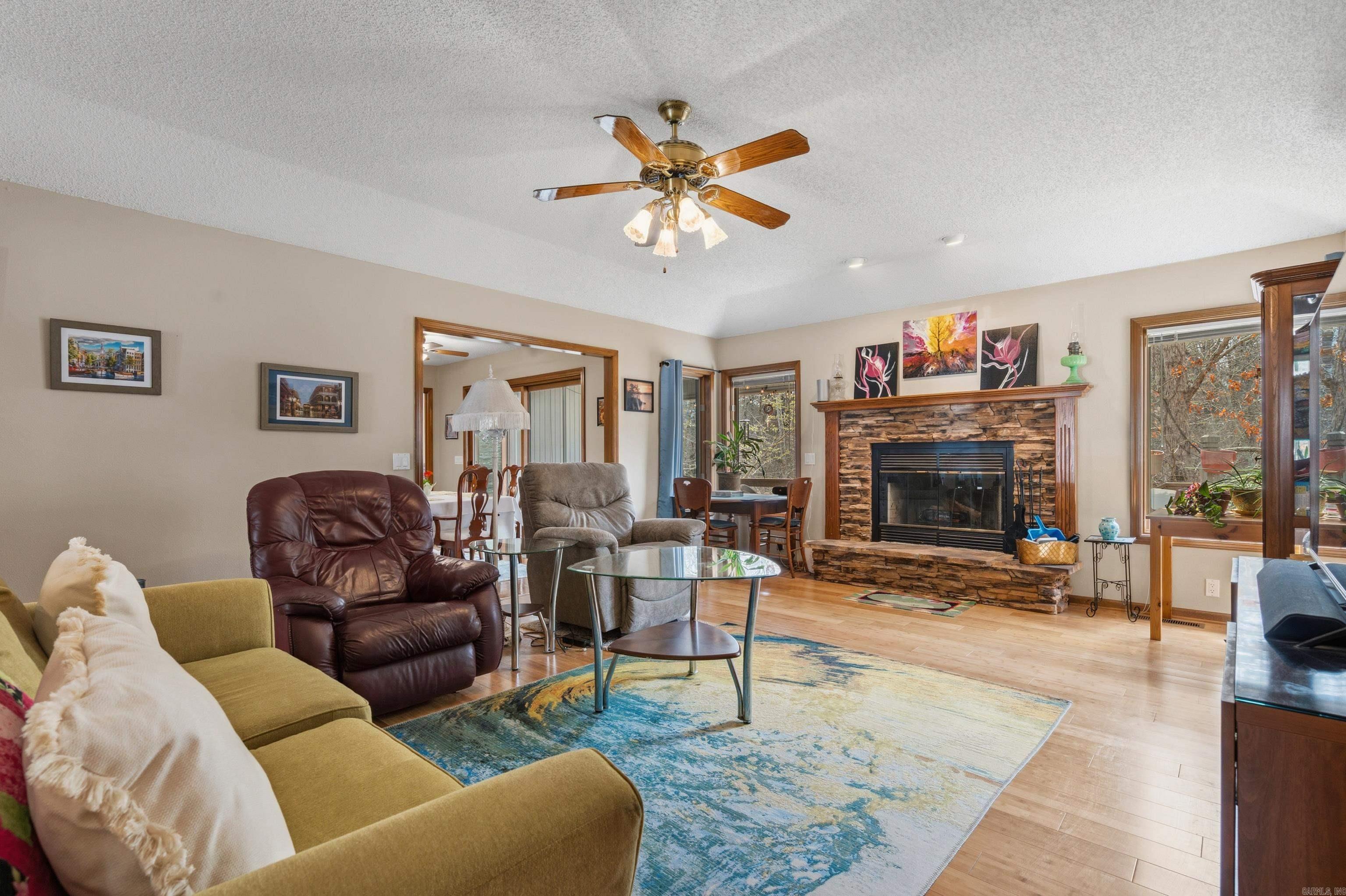 18 LANZA  Hot Springs Village, AR