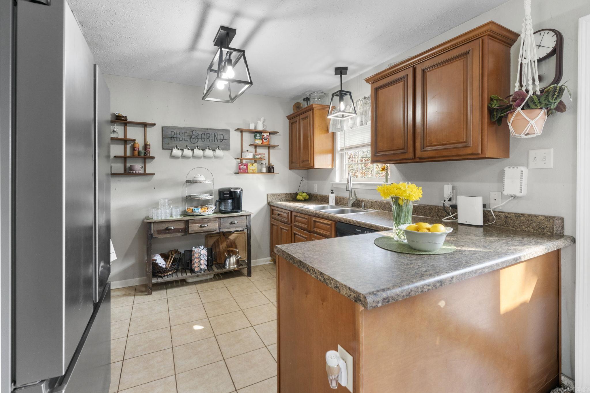 3 Stonewall  Greenbrier, AR