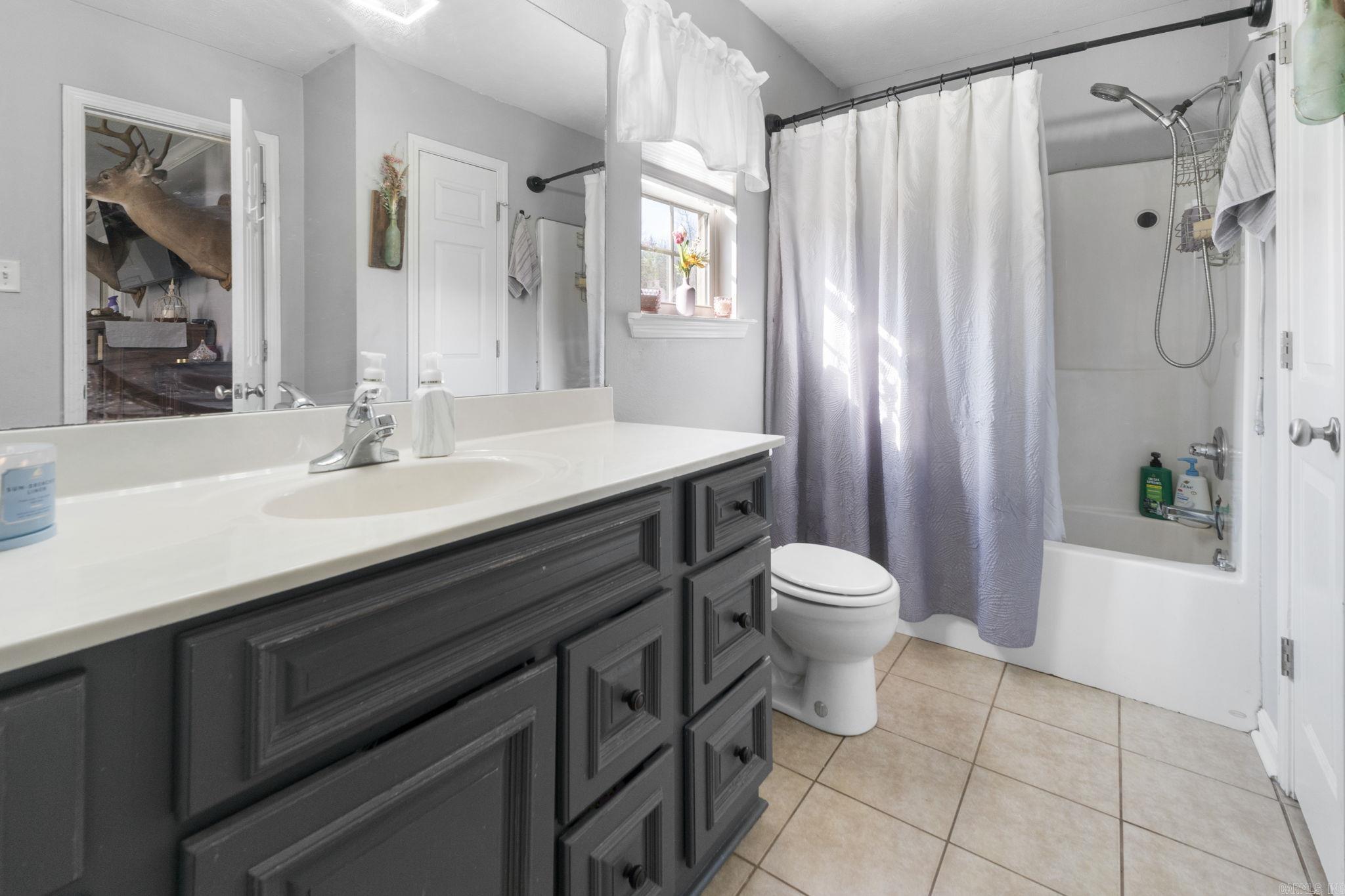 3 Stonewall  Greenbrier, AR