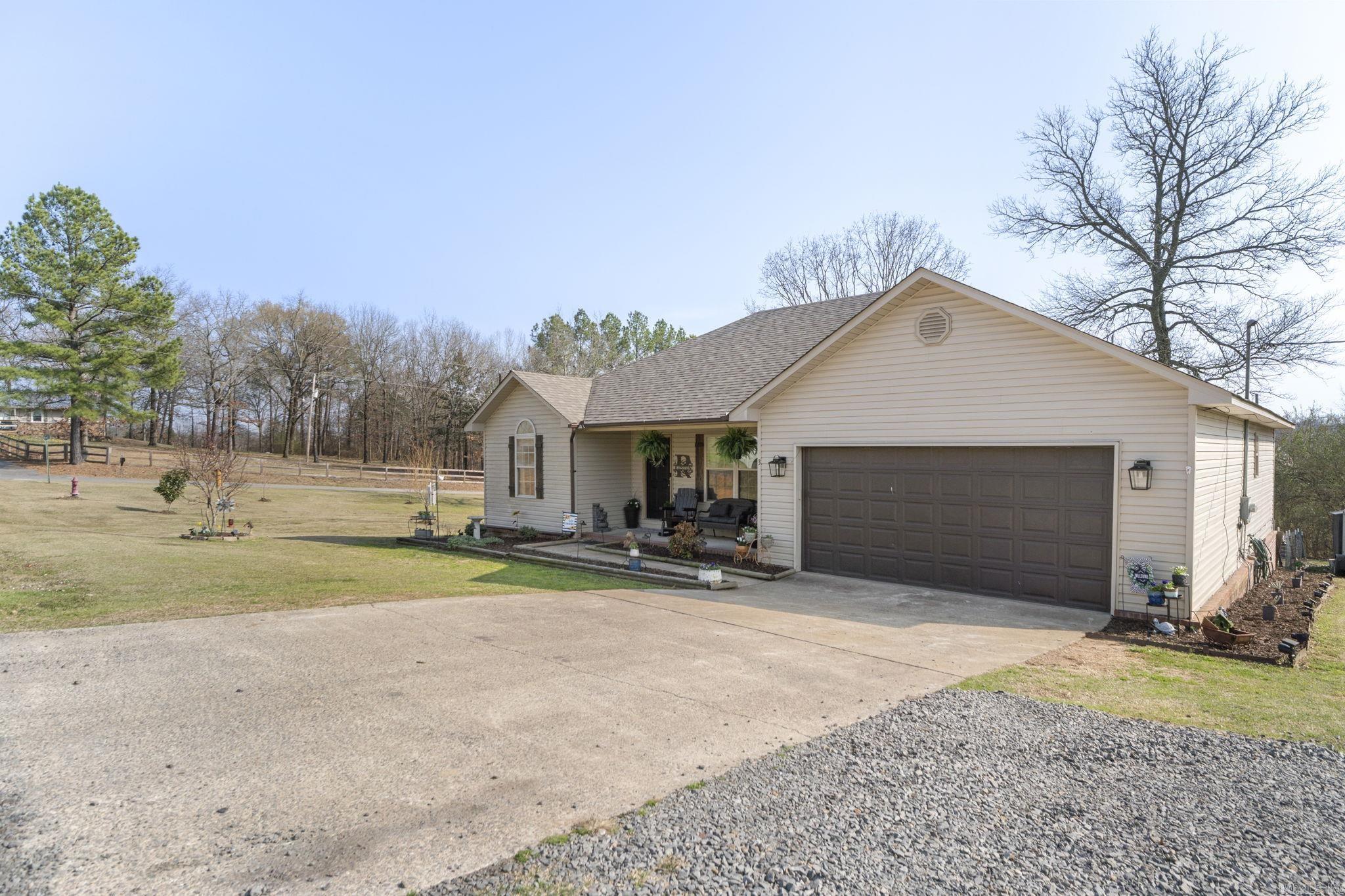 3 Stonewall  Greenbrier, AR